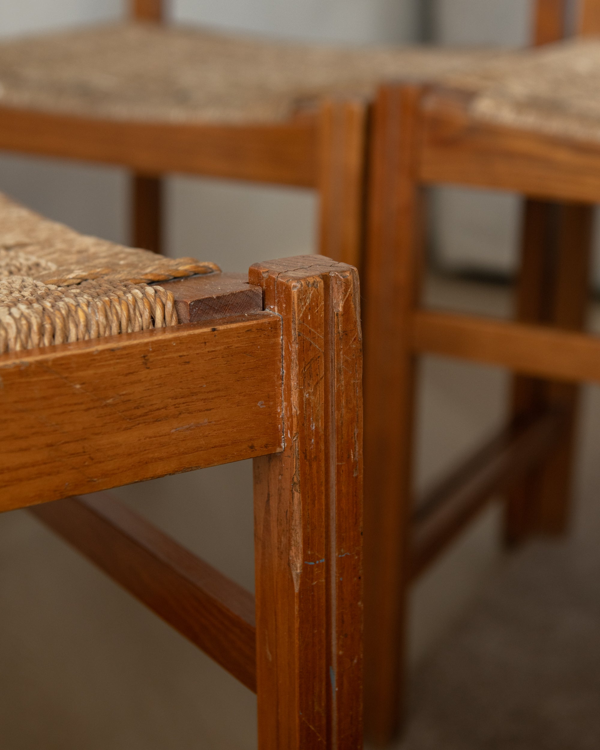Set_of_5_Italian_Dining_Chairs_by_Snaidero,_Lacquered_Wood_&_Woven_Paper_Cord,_Italy,_1970s