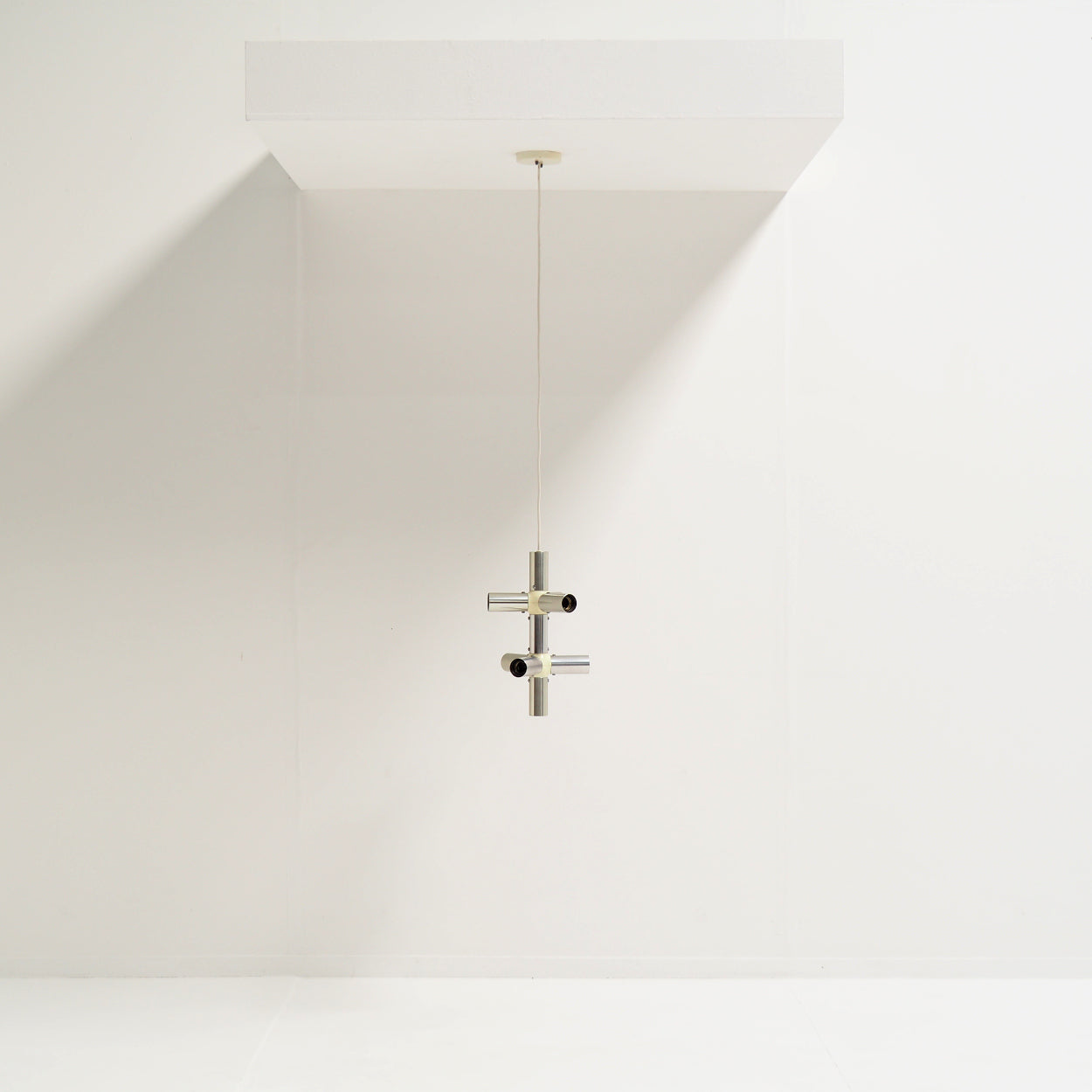 Atomic_Lichtstruktur_Pendant_Lamp_by_Trix_&_Robert_Haussmann_for_Swiss_Lamps_International,_Switzerland,_1970s