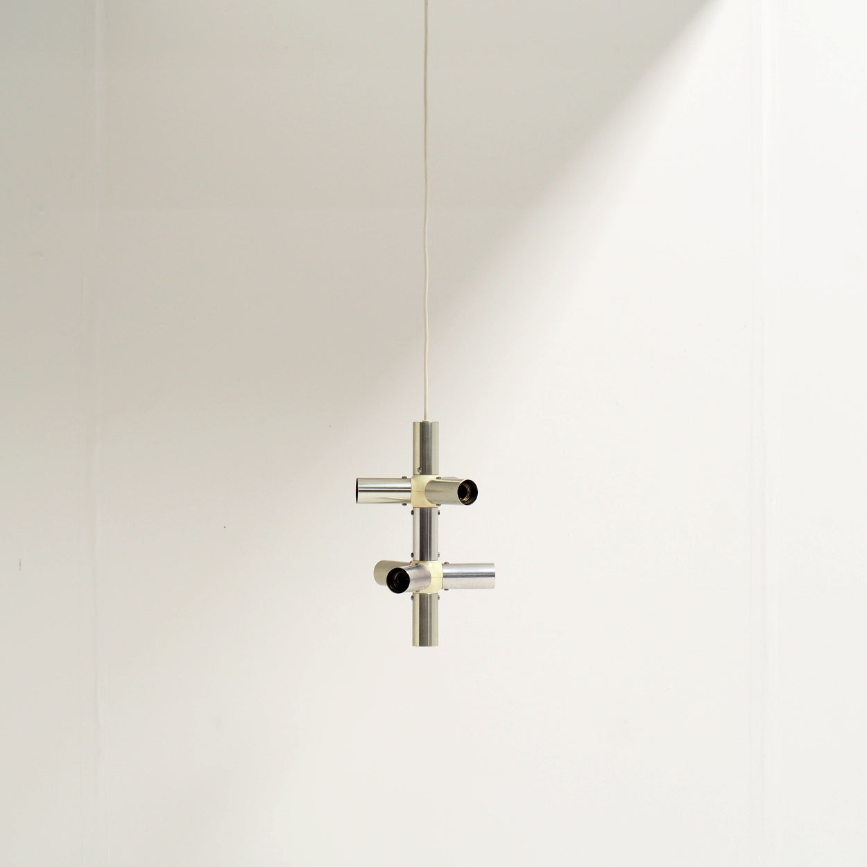 Atomic_Lichtstruktur_Pendant_Lamp_by_Trix_&_Robert_Haussmann_for_Swiss_Lamps_International,_Switzerland,_1970s