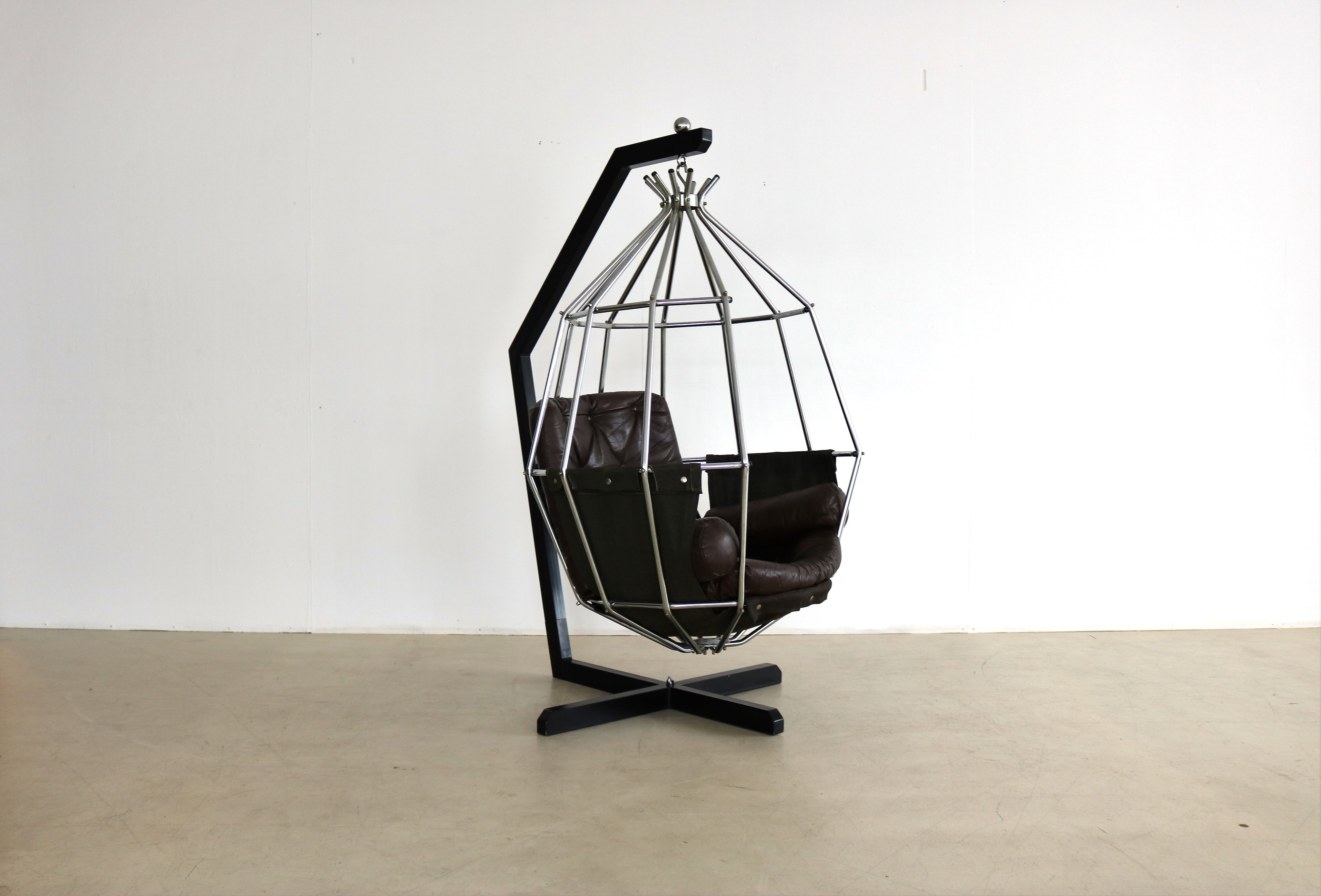 Vintage_hanging_lounge_chair_by_ib_arberg