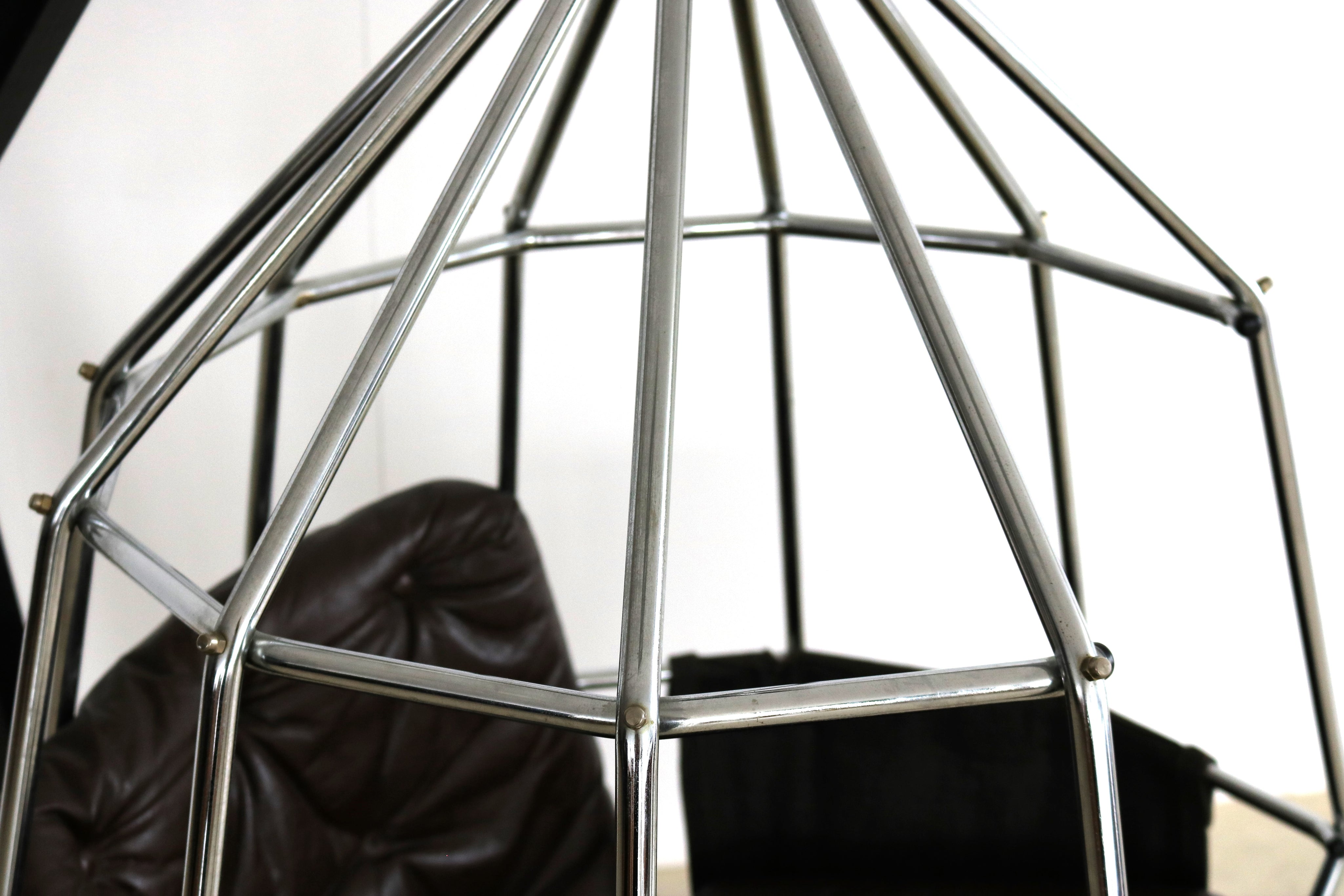 Vintage_hanging_lounge_chair_by_ib_arberg