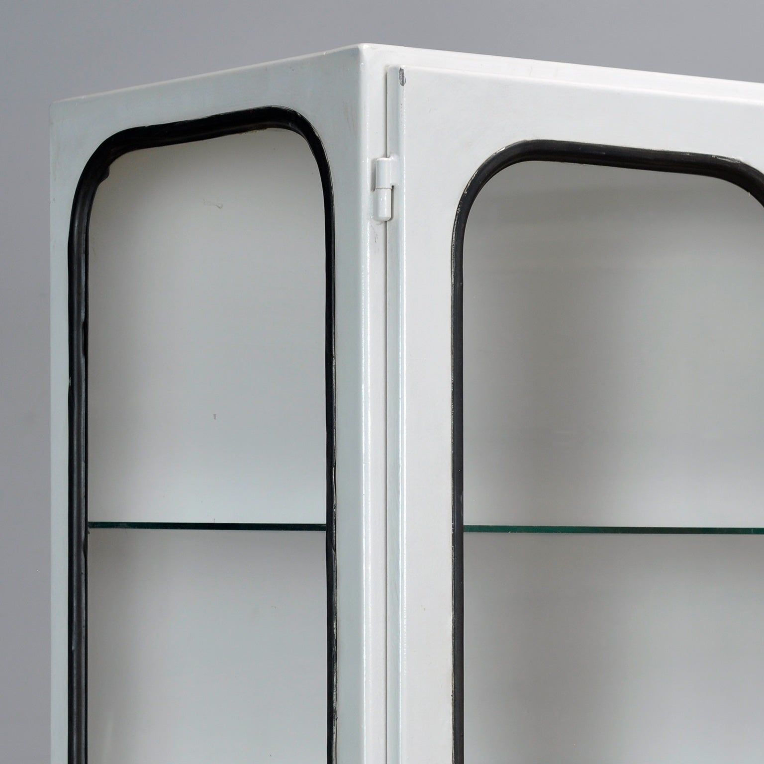 Vintage_Medical_Cabinet,_1970’s