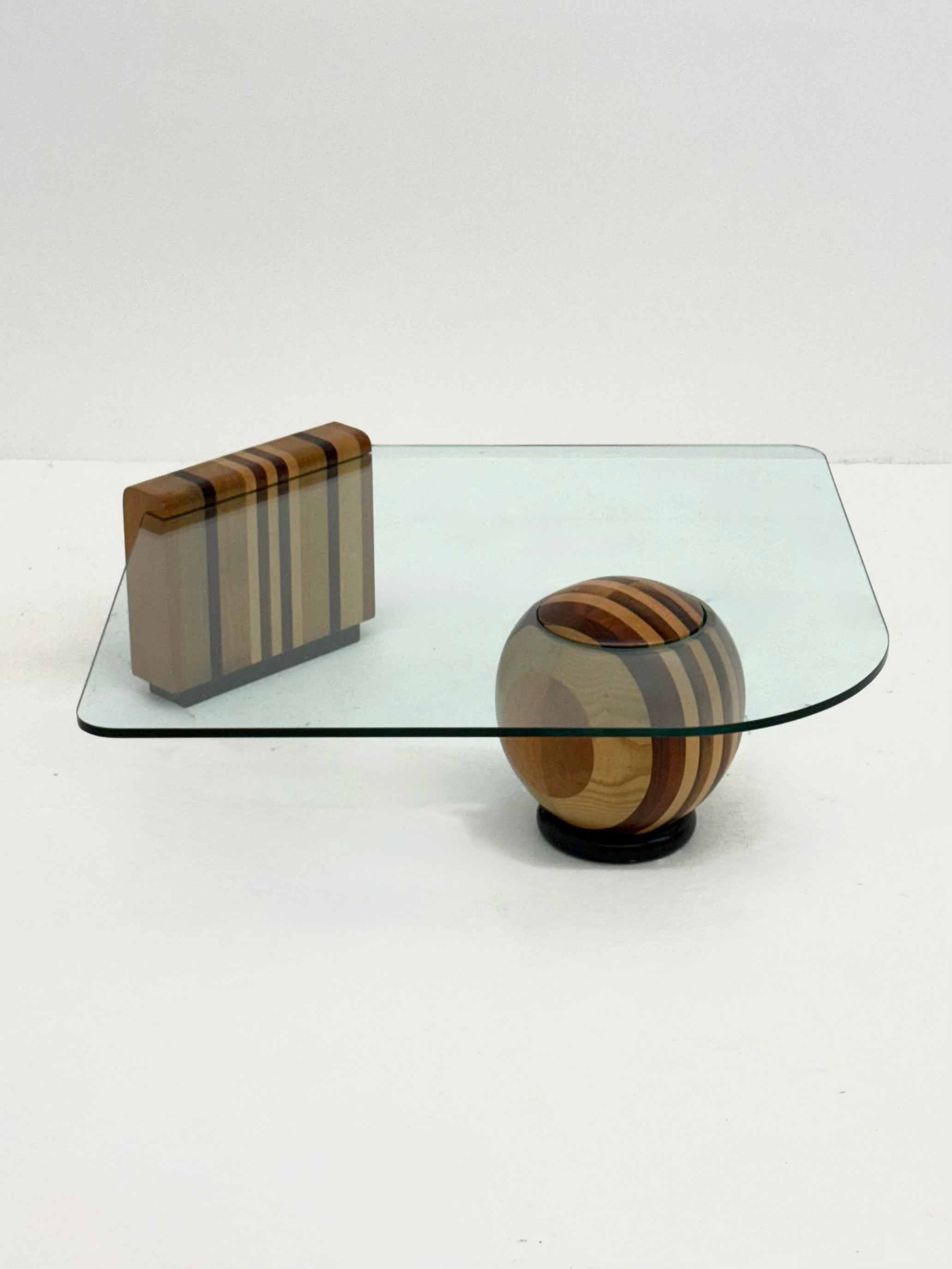 1970s_Metafora_Coffee_Table_by_Massimo_and_Lella_Vignelli_for_Casigliani,_Italy