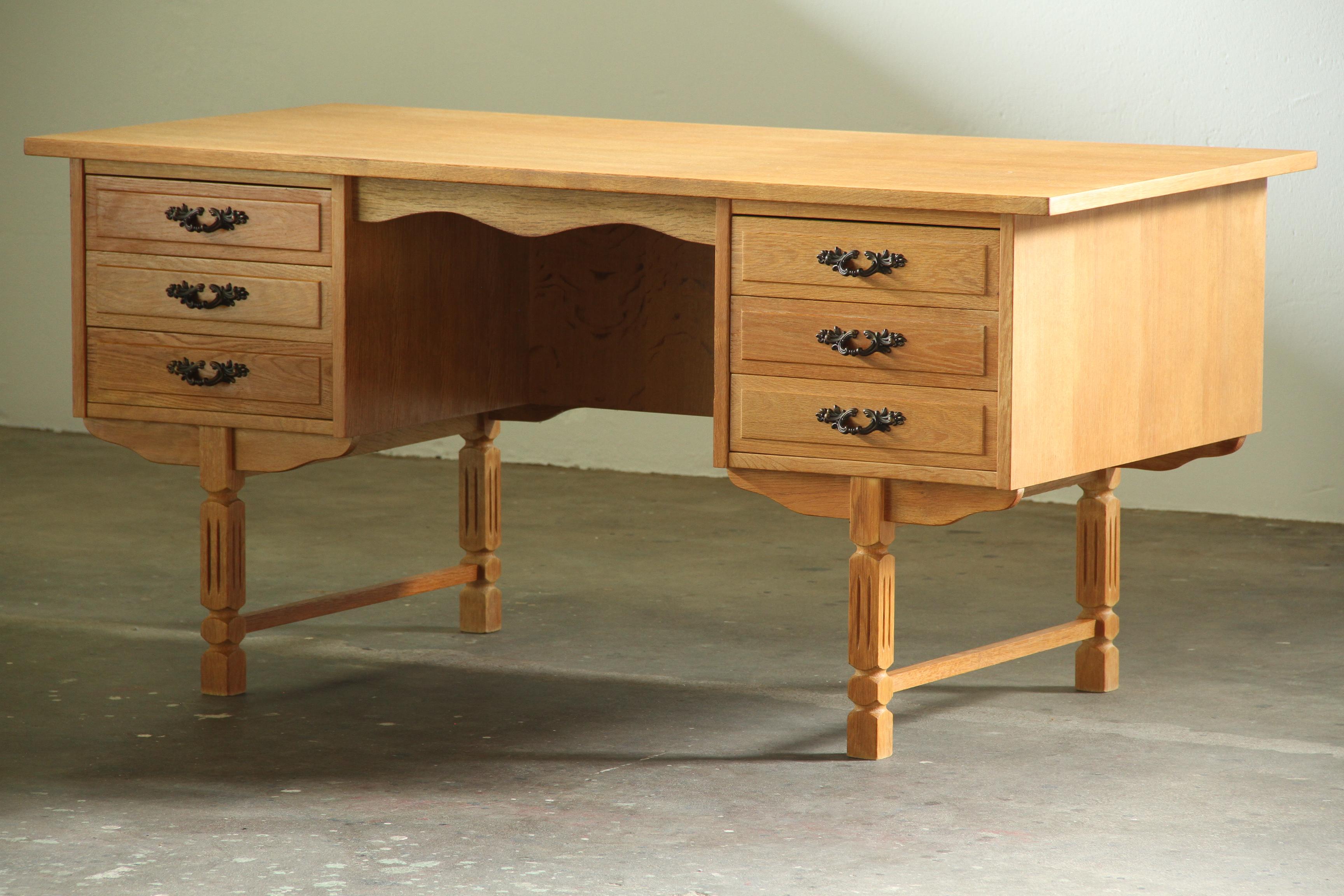Danish_Brutalist_Oak_Freestanding_Desk_with_Six_Drawers,_Attributed_to_Henning_Kjærnulf,_circa_1960