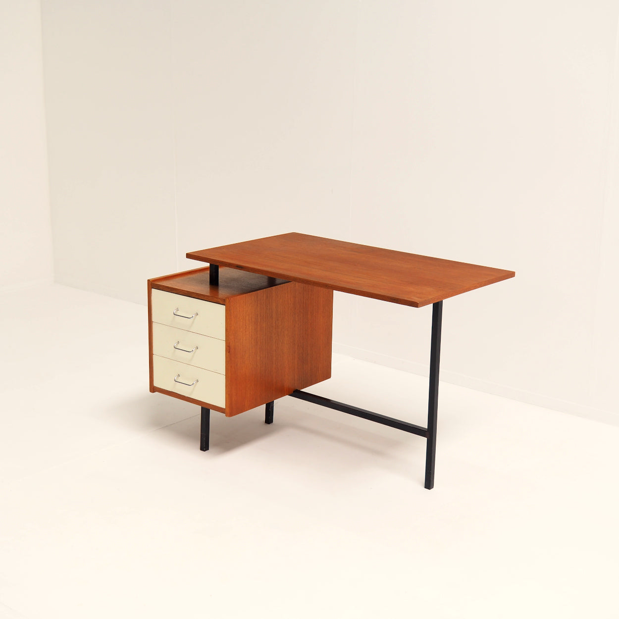 Compact_Pastoe_Writing_Desk_with_Ivory_Drawers,_Netherlands,_1950s