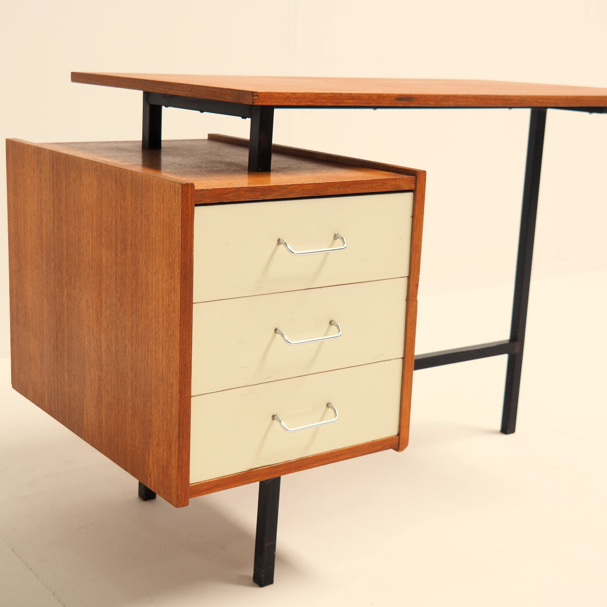 Compact_Pastoe_Writing_Desk_with_Ivory_Drawers,_Netherlands,_1950s