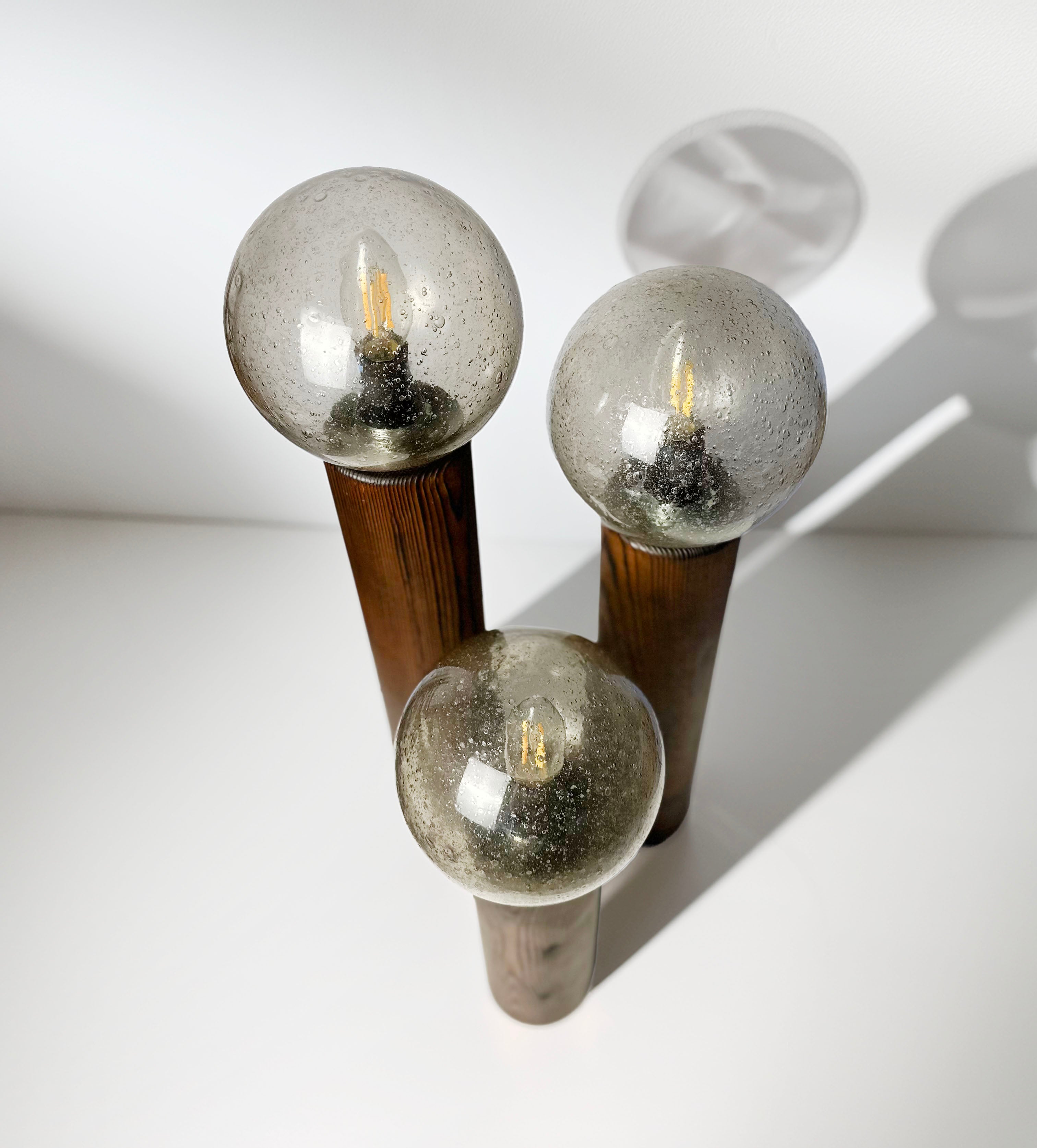 Temde_Leuchten_Model_19_Table_Lamp_in_Wood_and_Hand-Blown_Glass