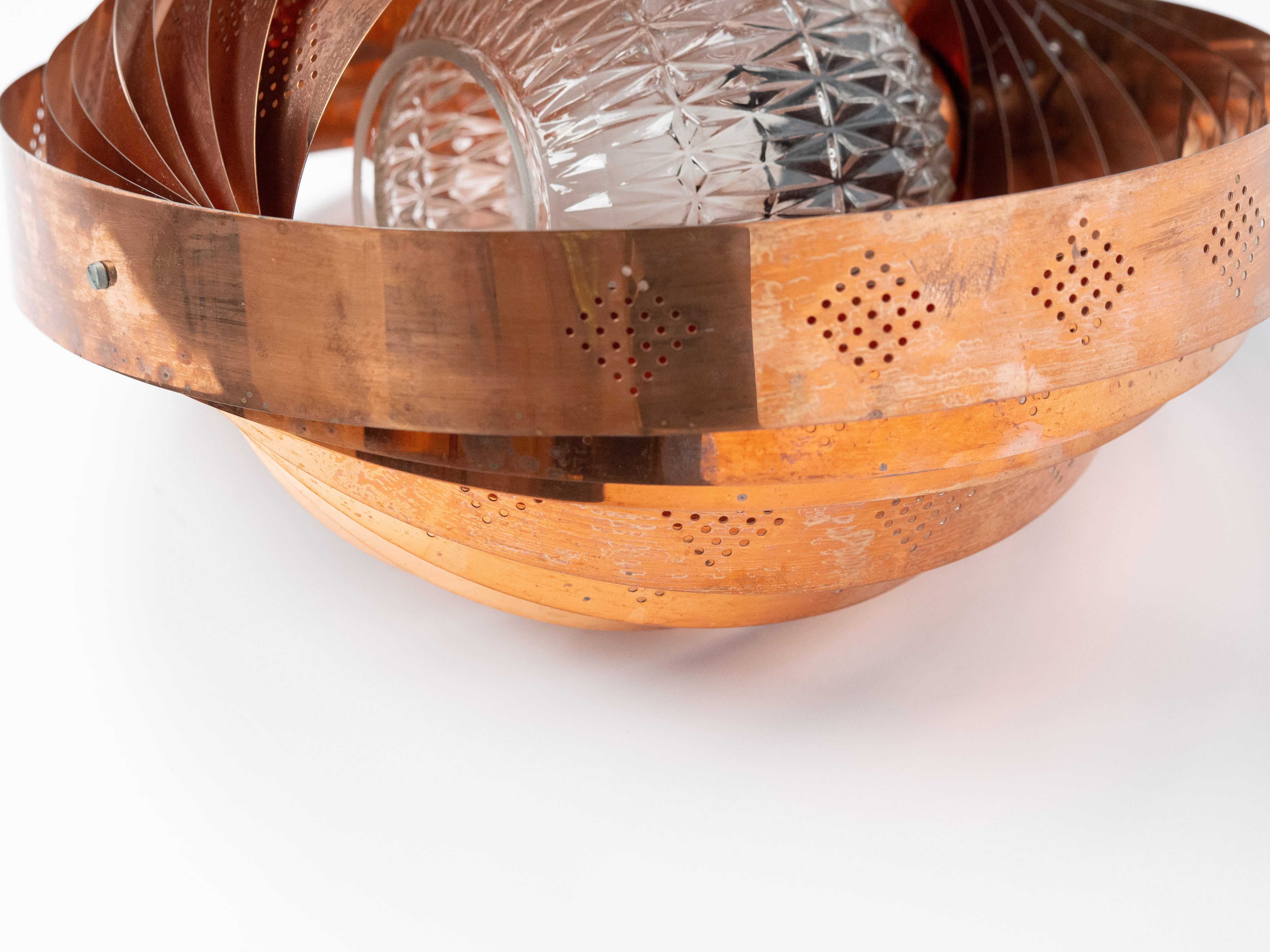 Vintage_Moon_Pendant_Lamp_in_Copper_with_Movable_Crescent_Shades_and_Glass_Diffuser,_Mid-Century_Modern