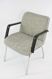 1970s_Office_Armchair_in_Mottled_Fabric_with_Chrome_Frame_and_Resin_Armrests