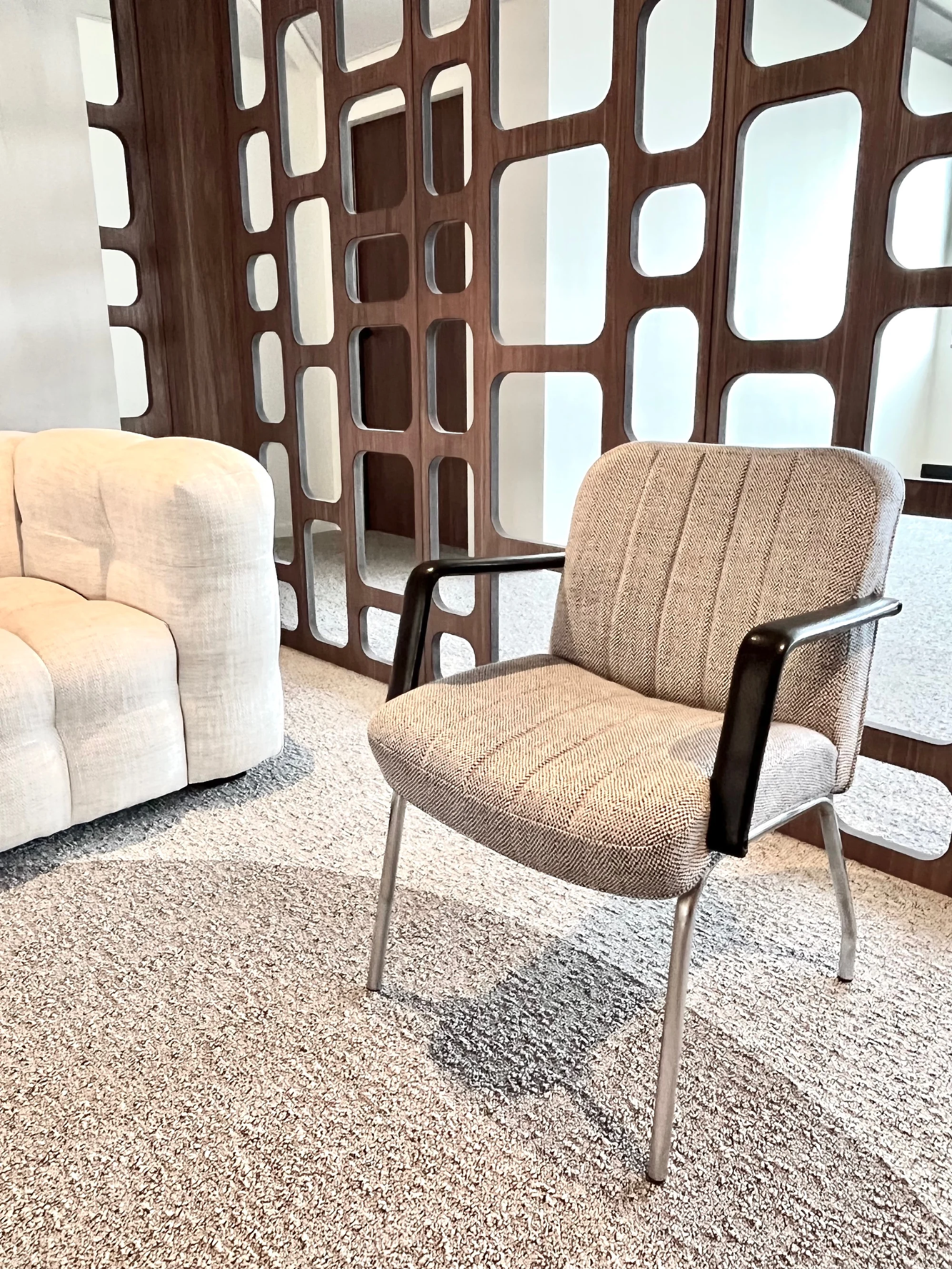 1970s_Office_Armchair_in_Mottled_Fabric_with_Chrome_Frame_and_Resin_Armrests