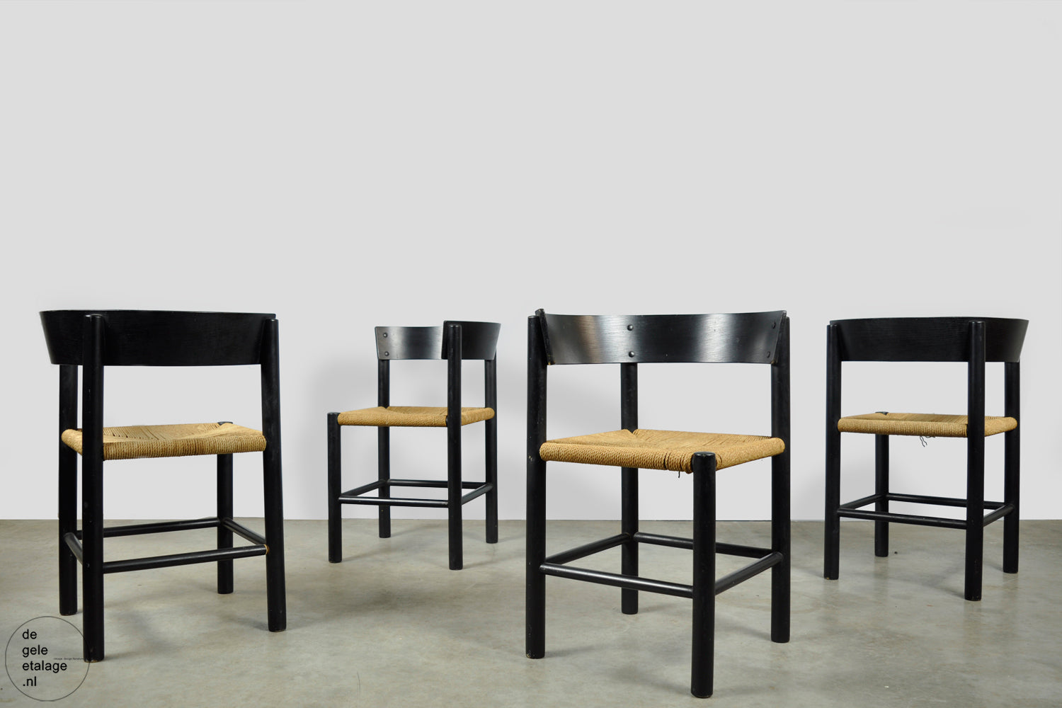 Set_of_4_Vintage_papercord_dining_chairs_by_Mogens_Lassen_&_FRITZ_HANSEN,_1960s