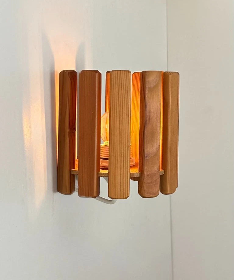 Vintage_Pine_Wood_Wall_Sconce,_Sweden_1970s