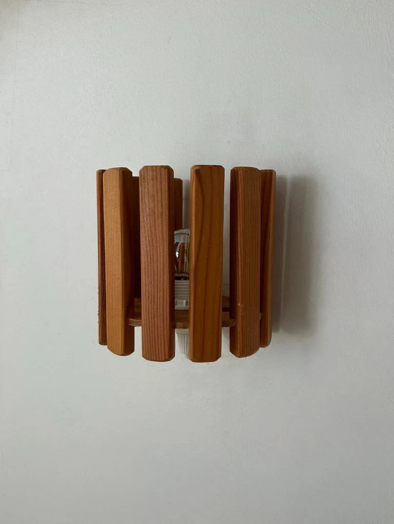 Vintage_Pine_Wood_Wall_Sconce,_Sweden_1970s