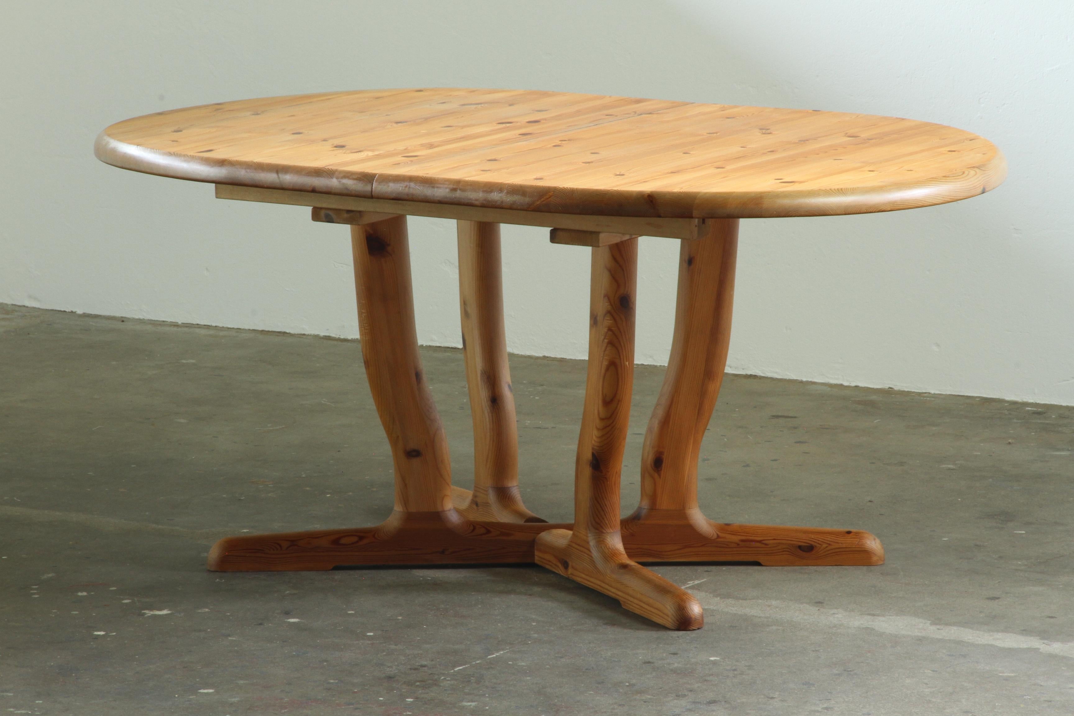Large_Danish_Solid_Pine_Extendable_Dining_Table_Attributed_to_Dyrlund,_Daumiller_Style