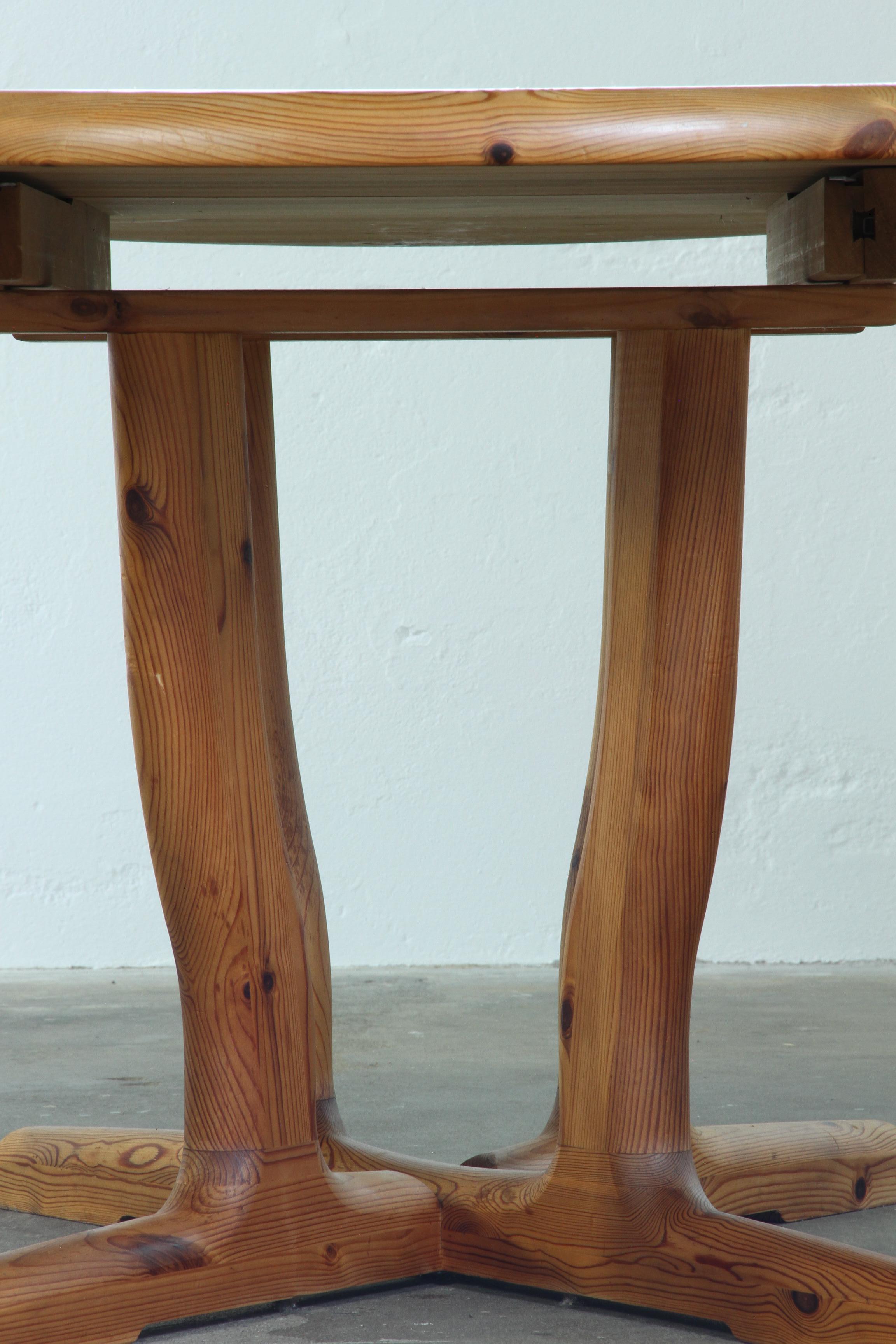 Large_Danish_Solid_Pine_Extendable_Dining_Table_Attributed_to_Dyrlund,_Daumiller_Style