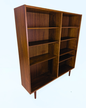Vintage_Rosewood_Bookcase_by_Poul_Hundevad,_Denmark,_1960s