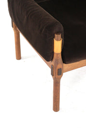 Scandinavian_Safari_Lounge_Armchair_in_Corduroy,_1960s–70s