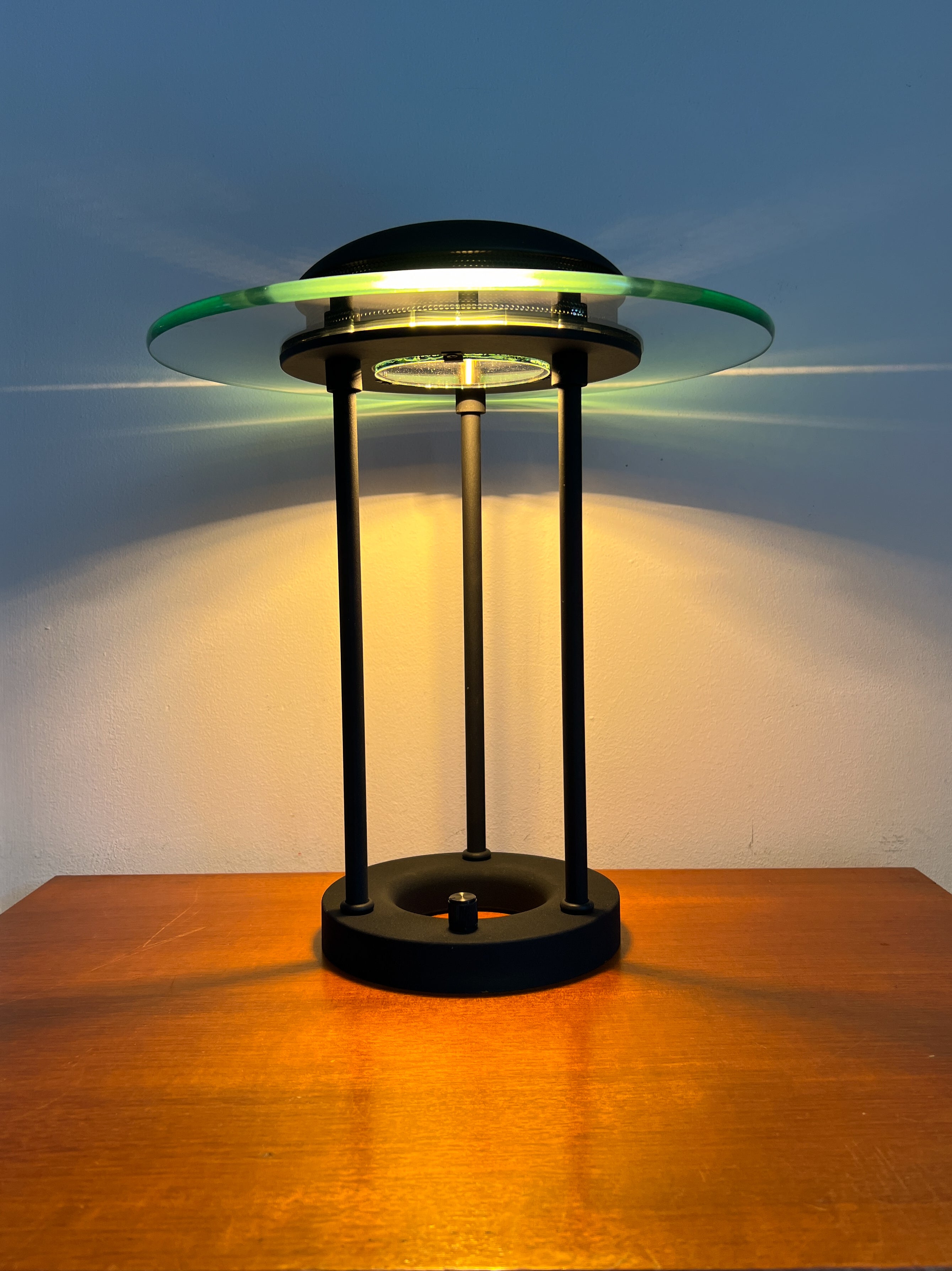 Space_Age_Saturn_Desk_Lamp_by_Robert_Sonneman_for_George_Kovacs,_1980s