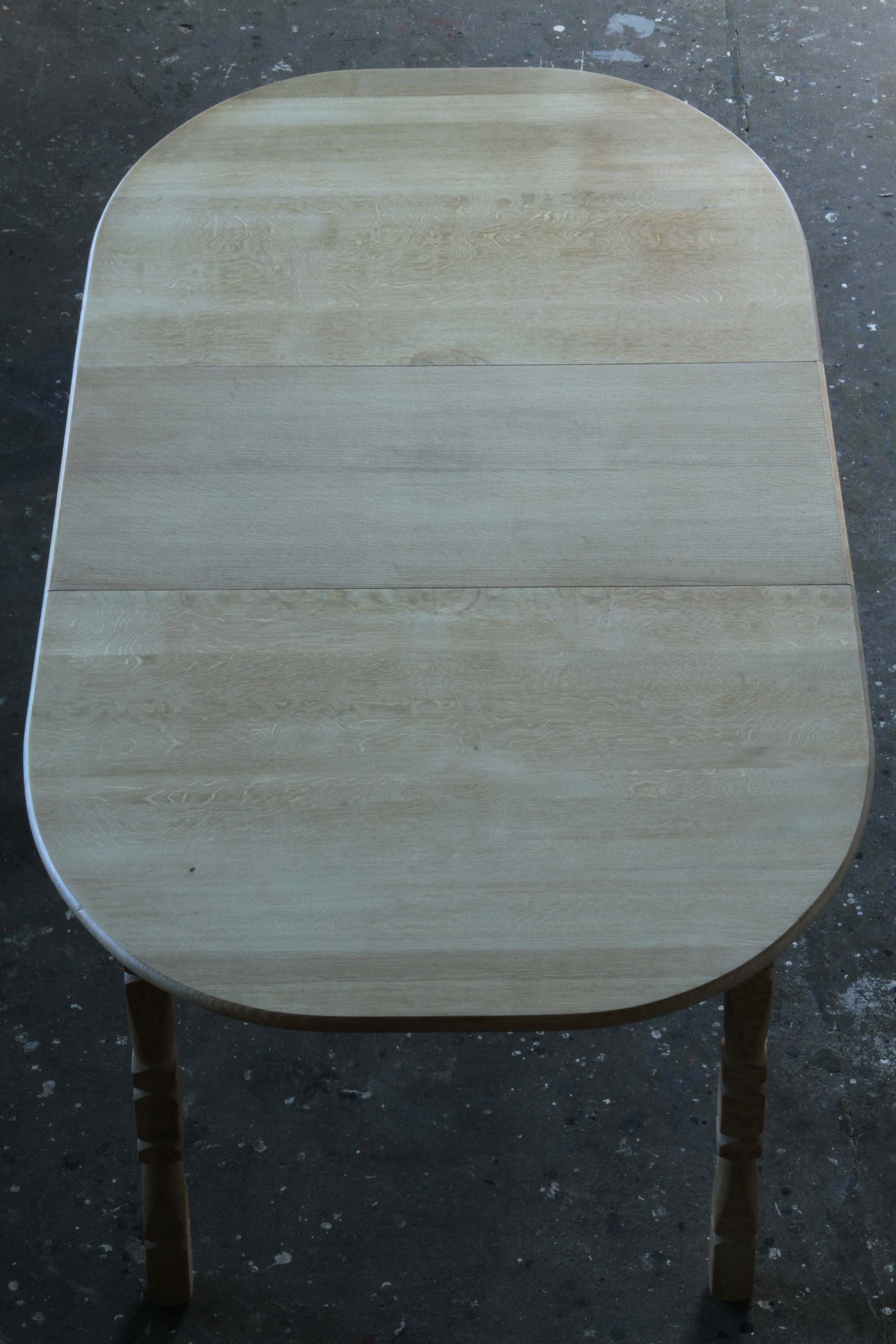 Scandinavian_Extendable_Dining_Table_in_Solid_Oak_with_Two_Extension_Leaves