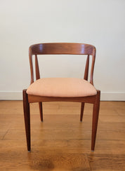 Set_of_4_vintage_dining_chairs_by_Johannes_Andersen_for_Uldum