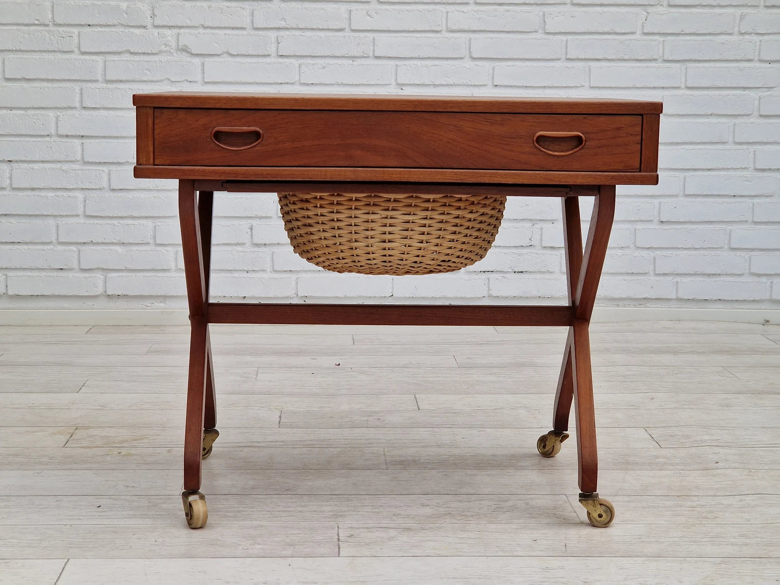 Vintage_Sewing_Table,_Teak,_1960s_Denmark