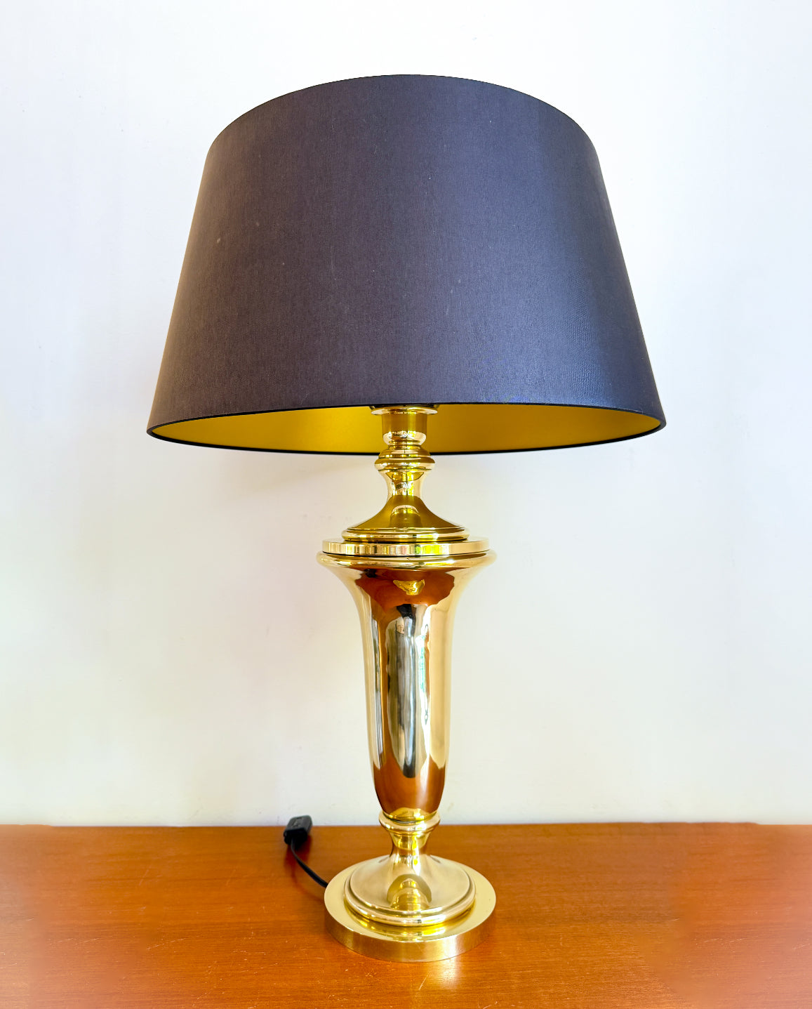 XXL_Brass_Table_Lamp_by_Krisna_Brass,_Hollywood_Regency_Style,_Black_&_Gold_Shade