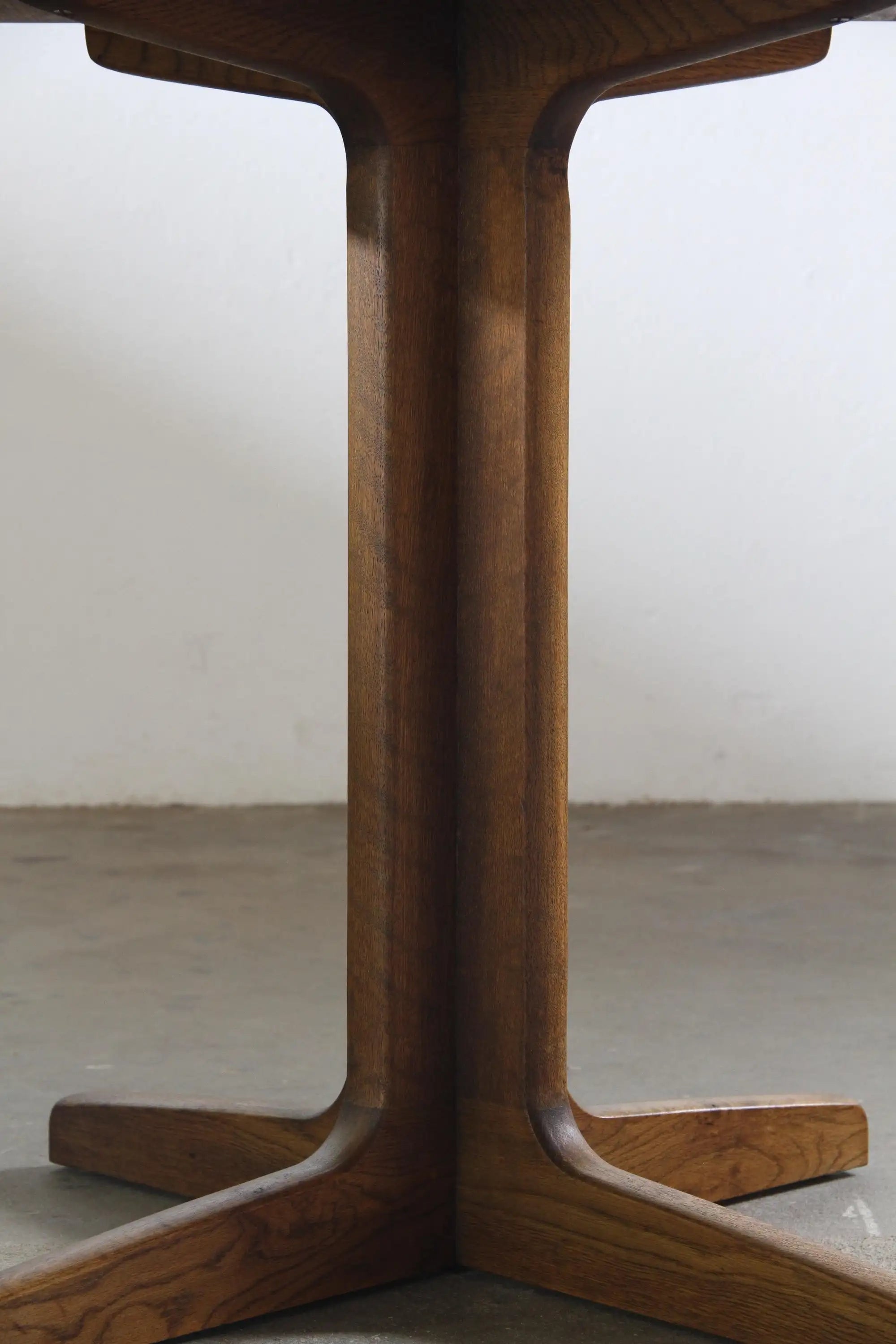 Danish_Mid-Century_Modern_Dark-Stained_Oak_Pedestal_Table_with_Four-Star_Base,_Possibly_O.D._Møbler,_1970s