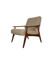 Vintage_Teak_Armchair_with_Beige_Bouclé_Upholstery,_Mid-Century_Modern_Design,_1960s