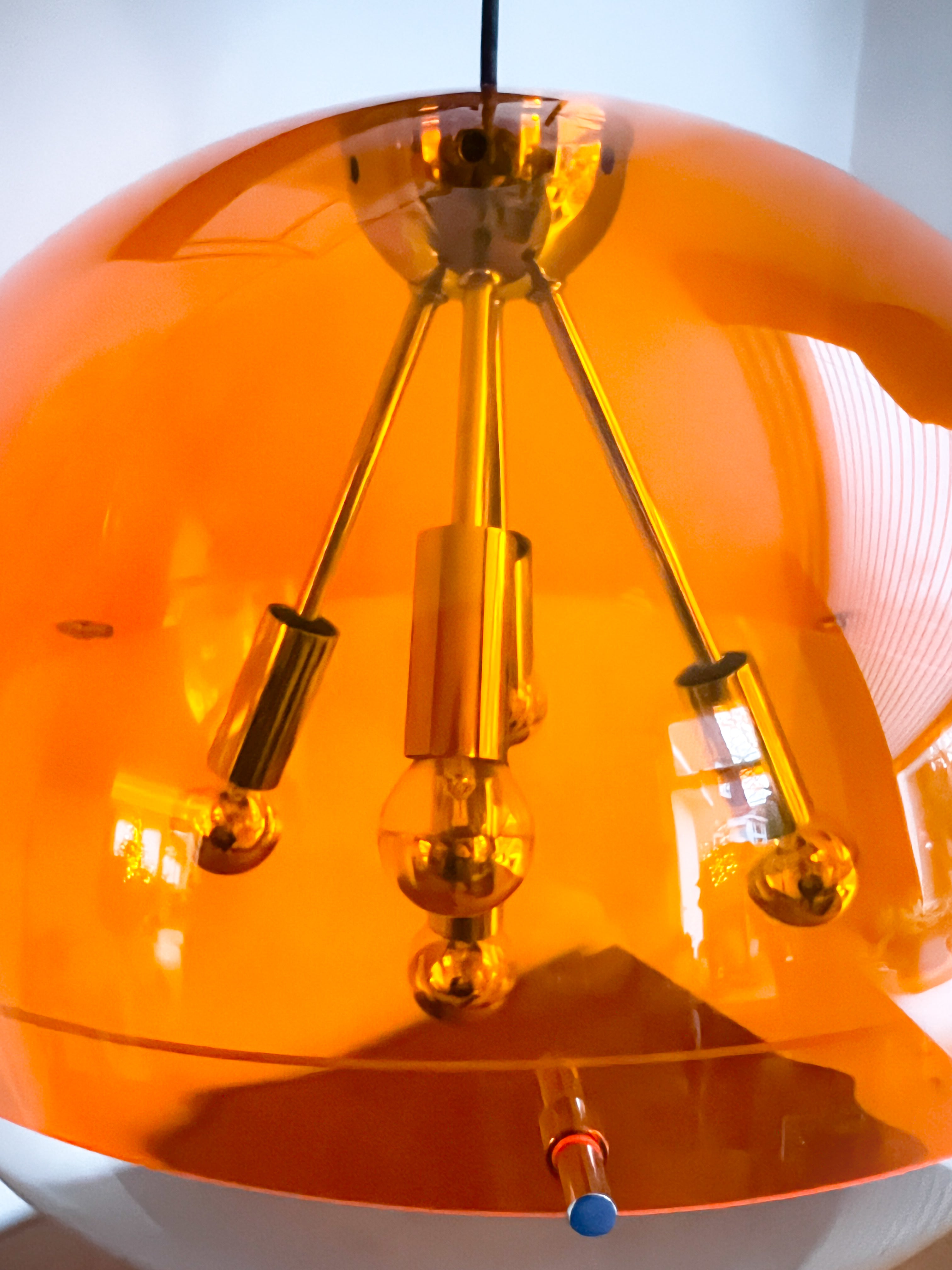 Space_Age_Orange_and_Chrome_Sputnik_Pendant_Lamp_by_RAAK_Amsterdam,_1960s–1970s