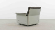 Vitsœ_620_Seating_Set_by_Dieter_Rams,_2-Seater_Sofa_and_Armchair,_Germany,_1960s