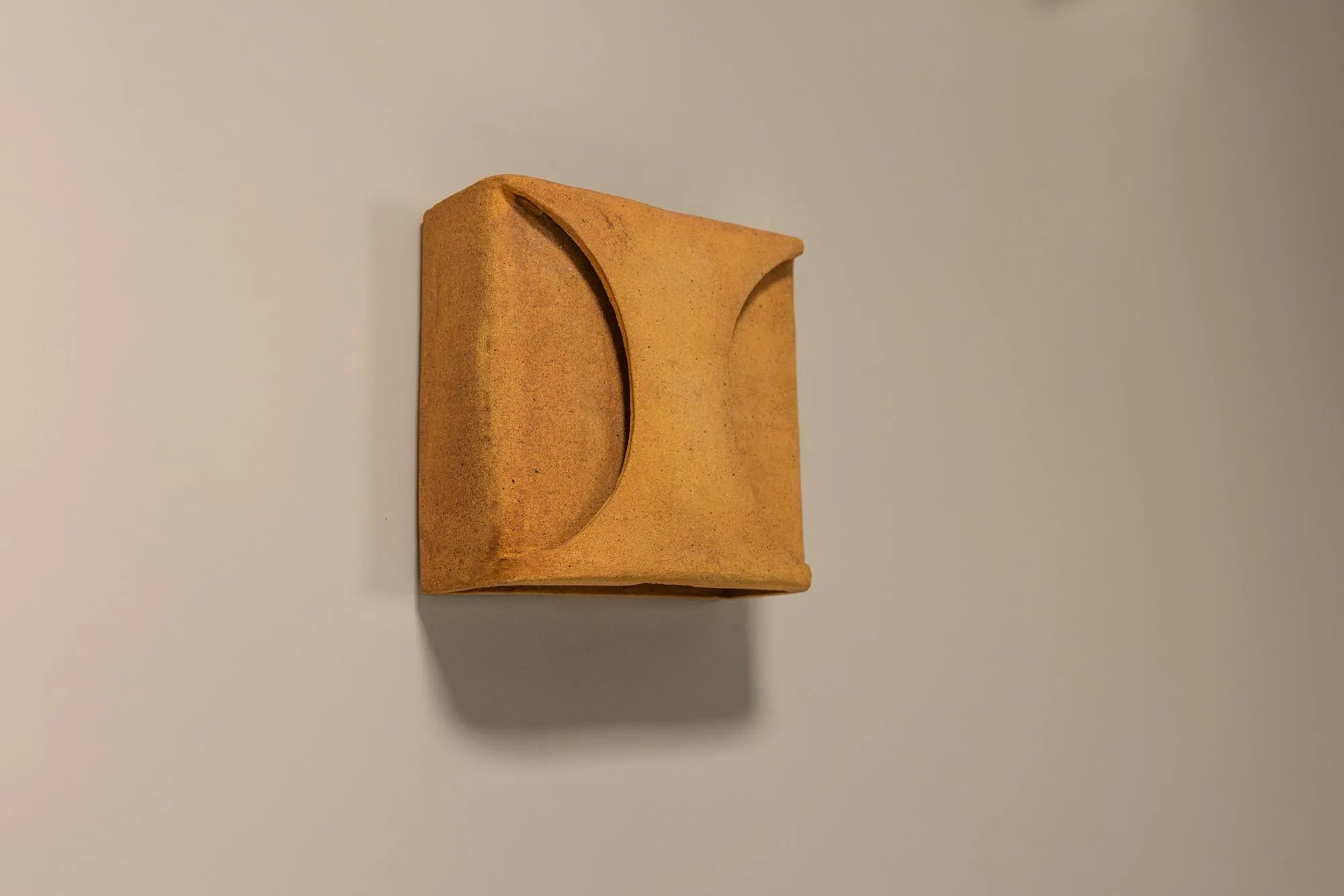 Wall_Applique_by_Guy_Bareff_in_Terracotta_and_Grog_Clay