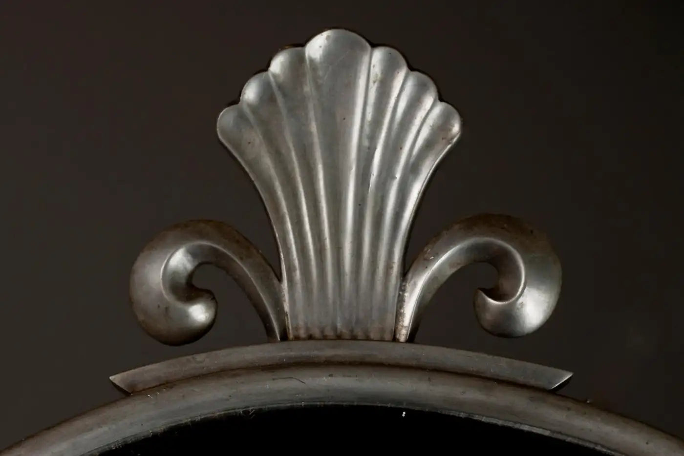 Wall_Mirror_by_Antti_Hakkarainen_from_1930s_Finland