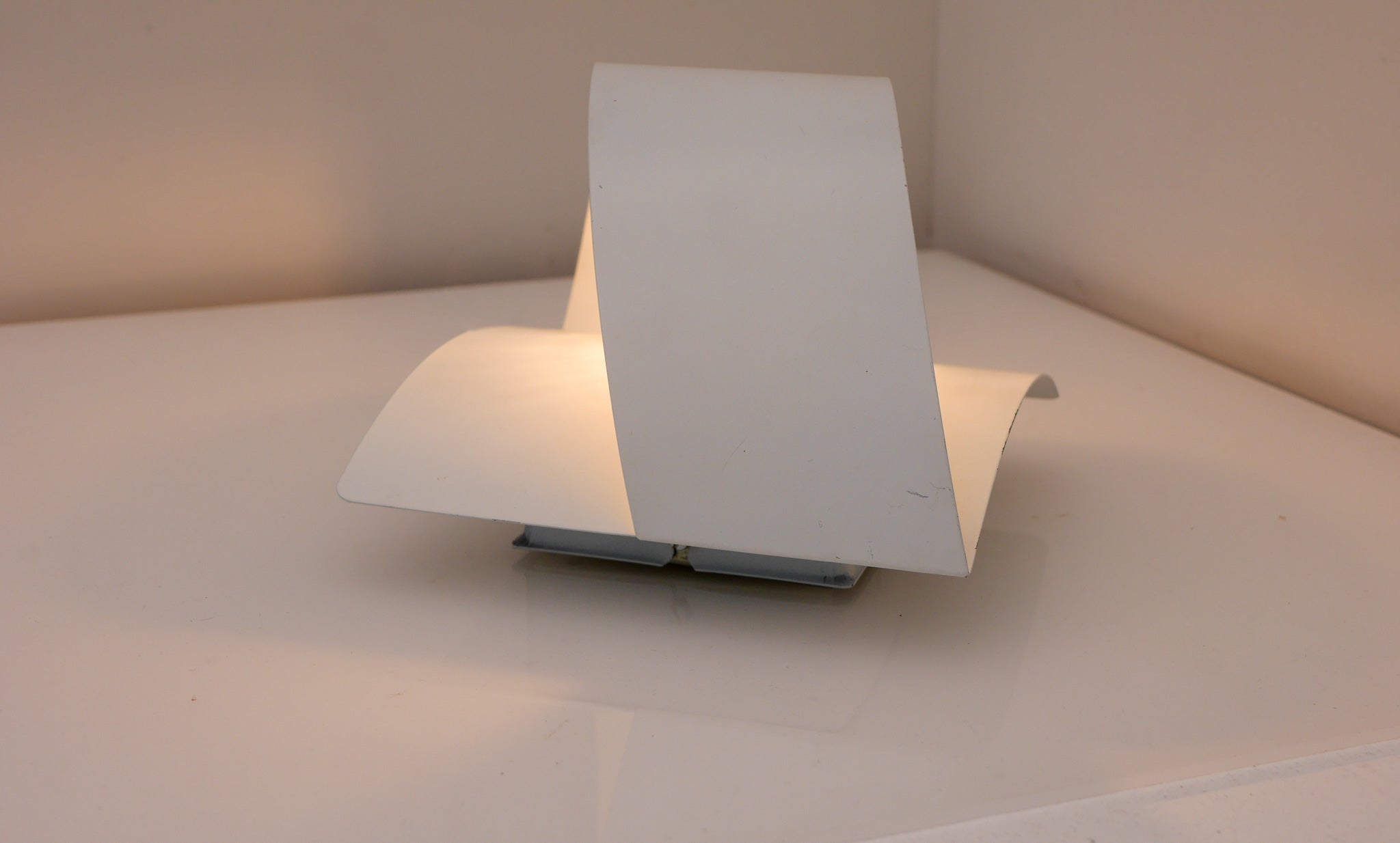 ‘Band’_Wall_Lamp_by_Peter_Celsing_for_Falkenbergs_Belysning,_Sweden_1960s