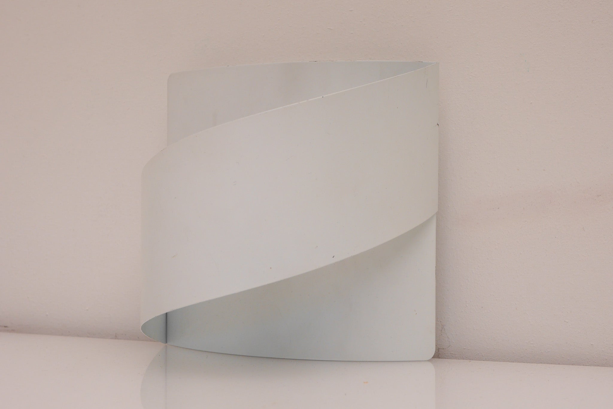 ‘Band’_Wall_Lamp_by_Peter_Celsing_for_Falkenbergs_Belysning,_Sweden_1960s
