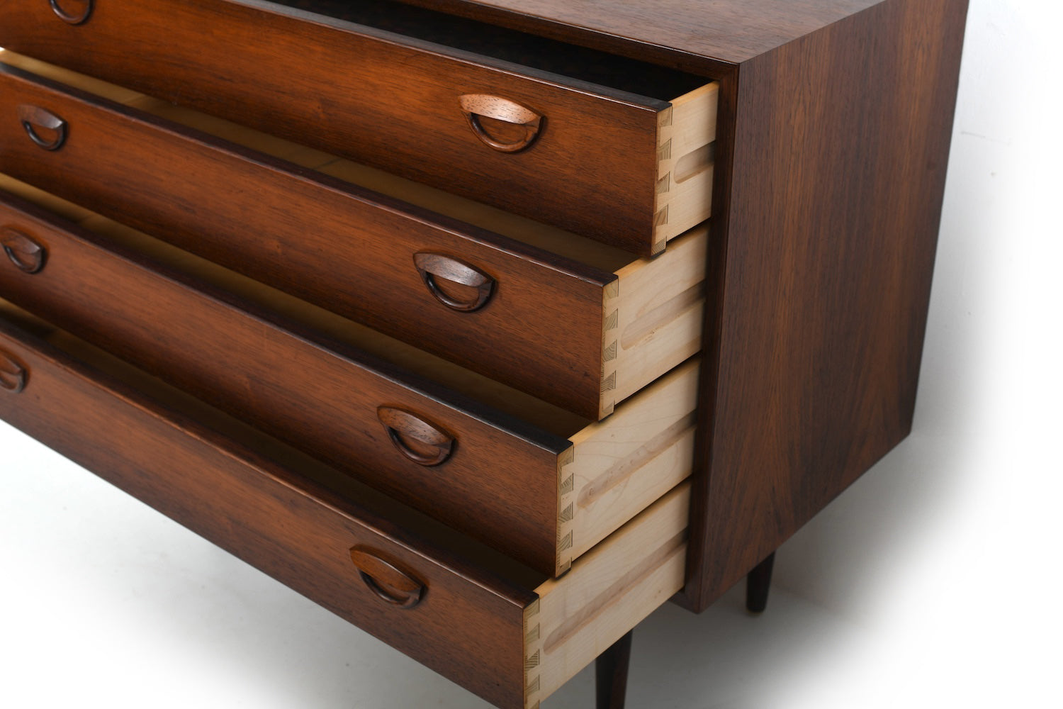 Wall_System_by_Kai_Kristiansen_for_FM_Denmark_1960s