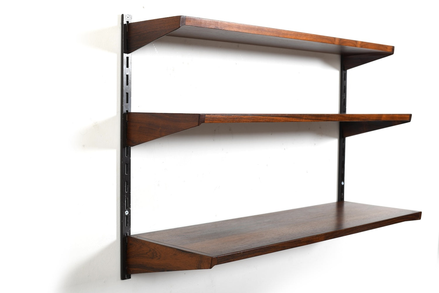 Wall_System_by_Kai_Kristiansen_for_FM_Denmark_1960s