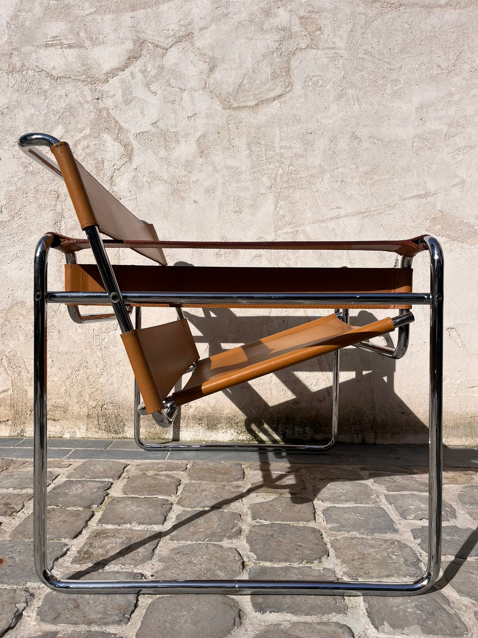 Wassily_chair_by_Marcel_Breuer_for_Dino_Gavina_from_1960s