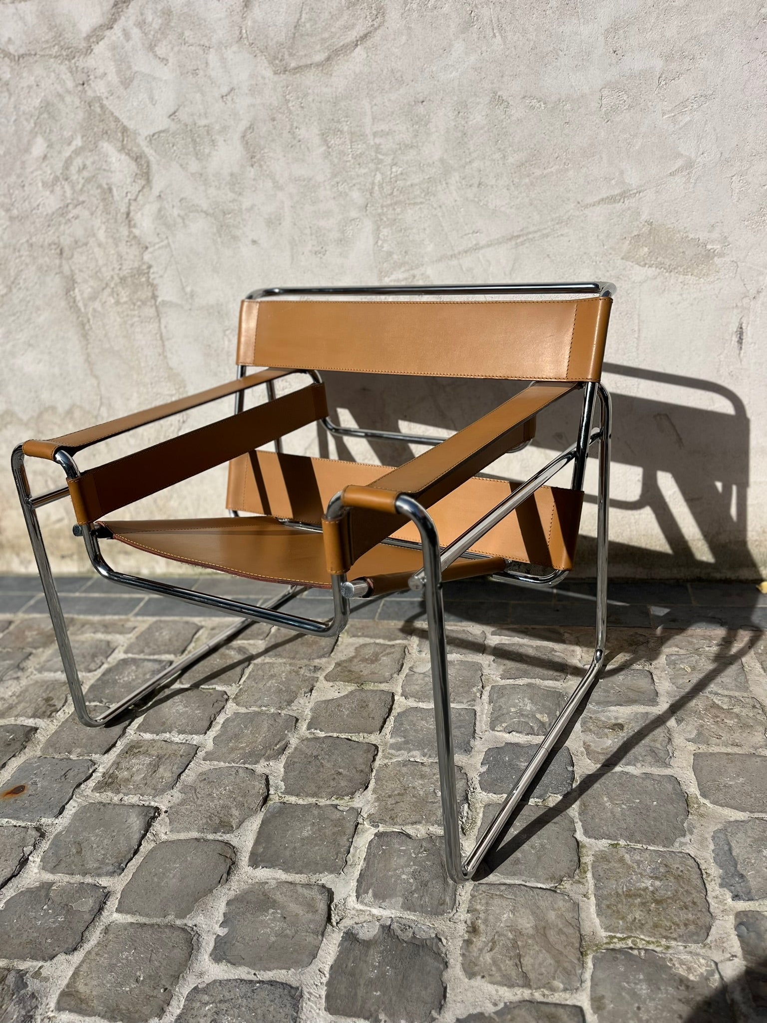 Wassily_chair_by_Marcel_Breuer_for_Dino_Gavina_from_1960s