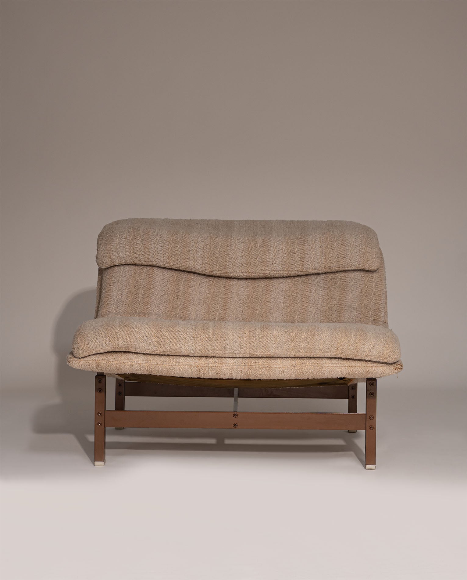 Set_of_2_Wave_Lounge_Chairs_by_Giovanni_Offredi_for_Saporiti,_Italy_1970s