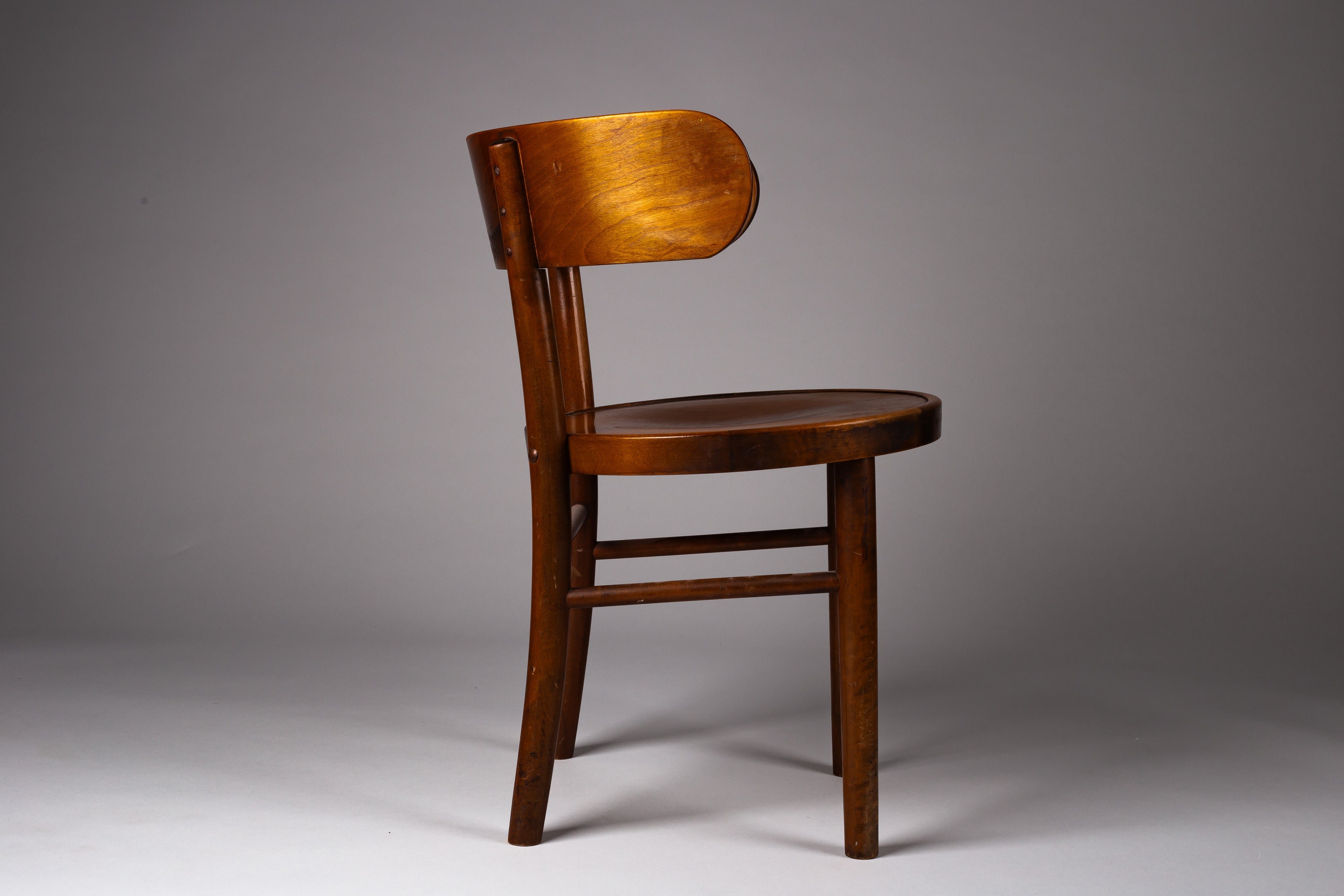 Werner_West_W1_Bentwood_Chair,_Finland_1930s