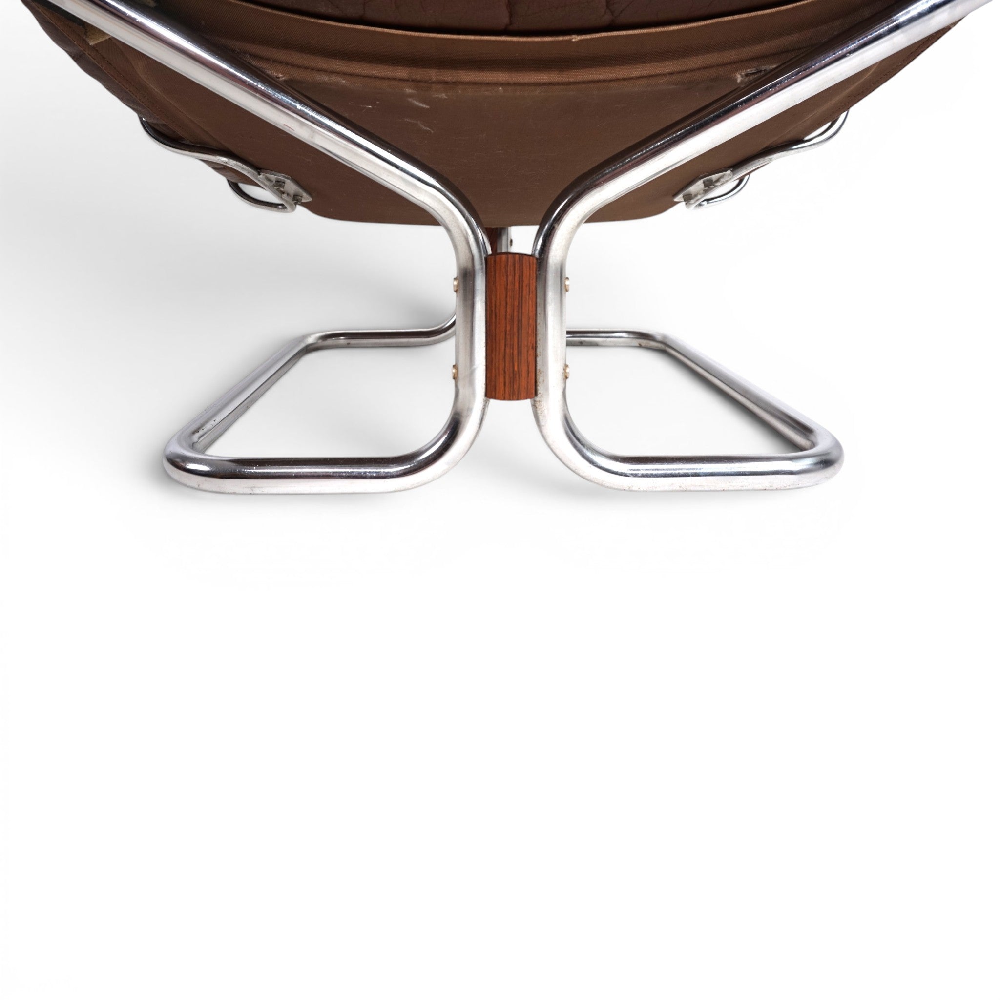 Harald_Relling_Wing_Lounge_Chair_for_Westnofa_in_Leather_and_Chrome,_Norway_1970s