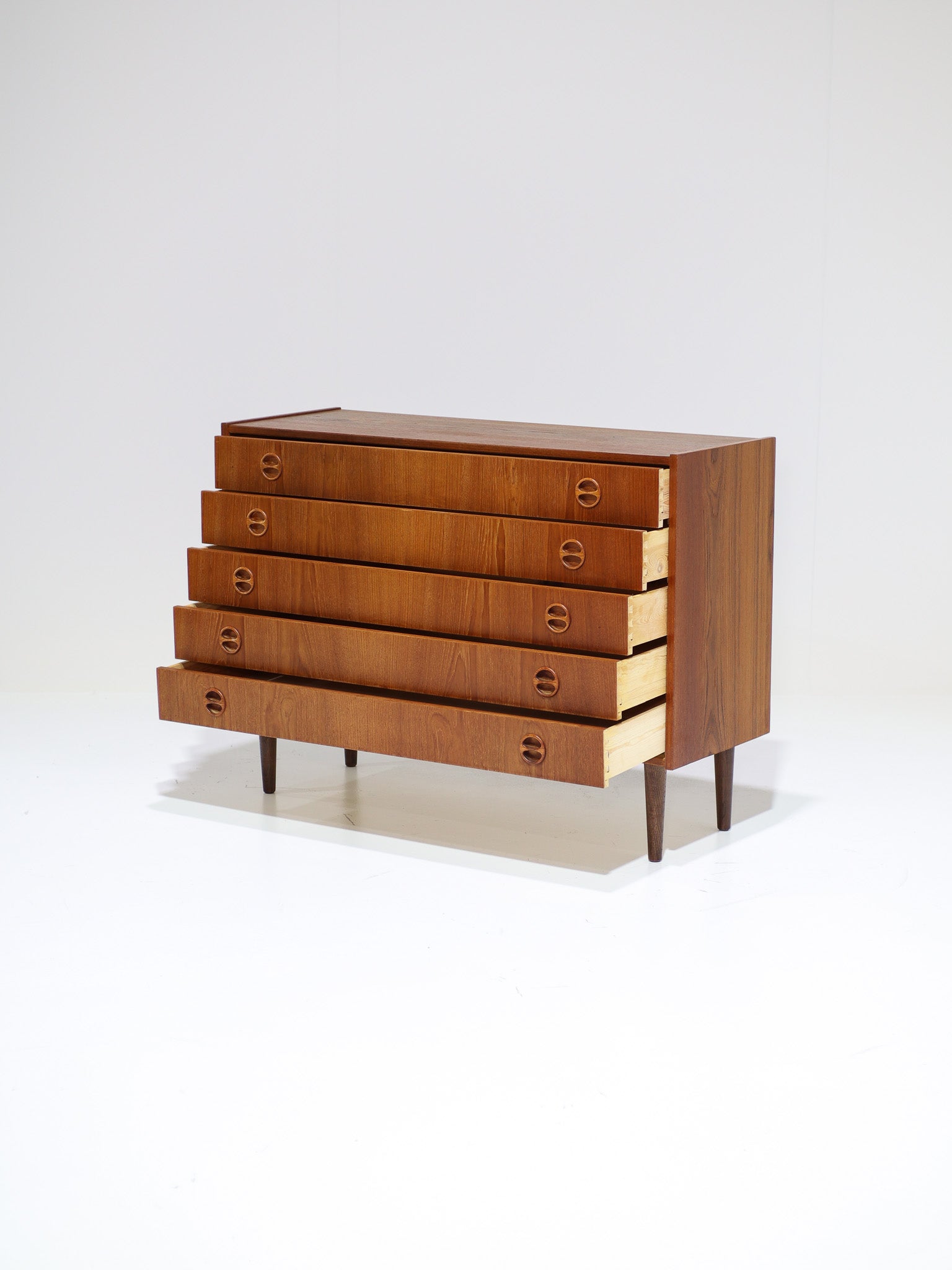 Wide_chest_of_drawers_vintage_Danish_teak