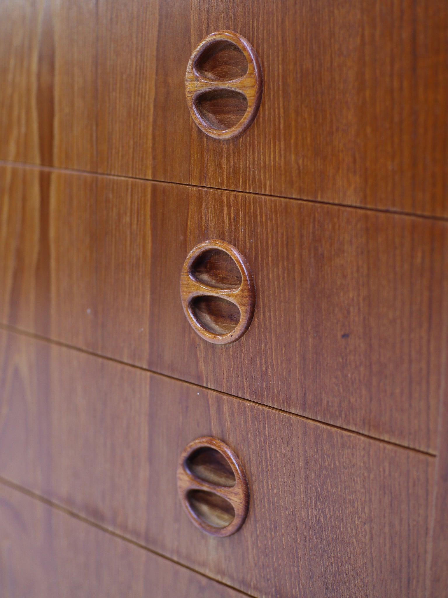 Wide_chest_of_drawers_vintage_Danish_teak