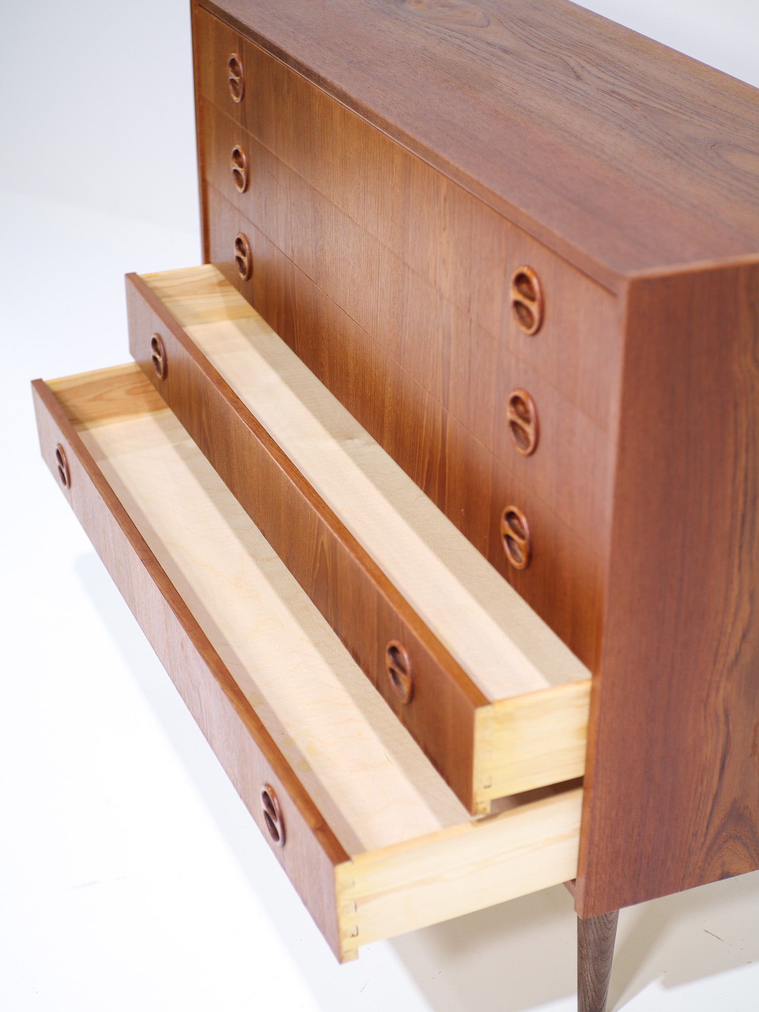 Wide_chest_of_drawers_vintage_Danish_teak