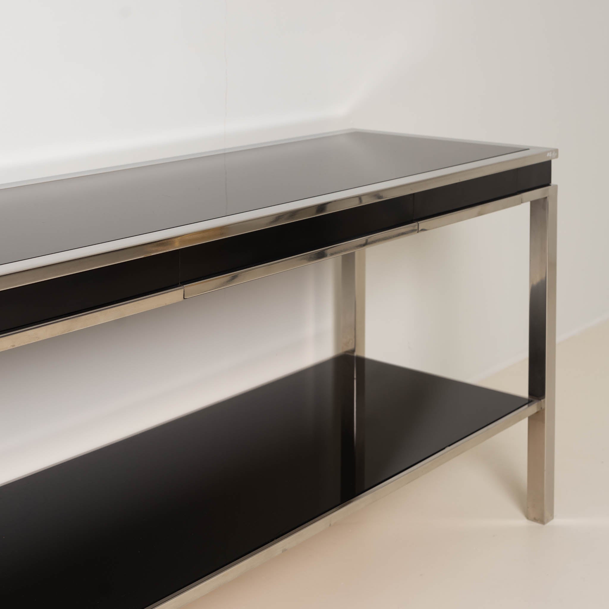 Willy_Rizzo_Cassia_Console_Table_in_Chrome_and_Smoked_Glass,_Italy_1970s