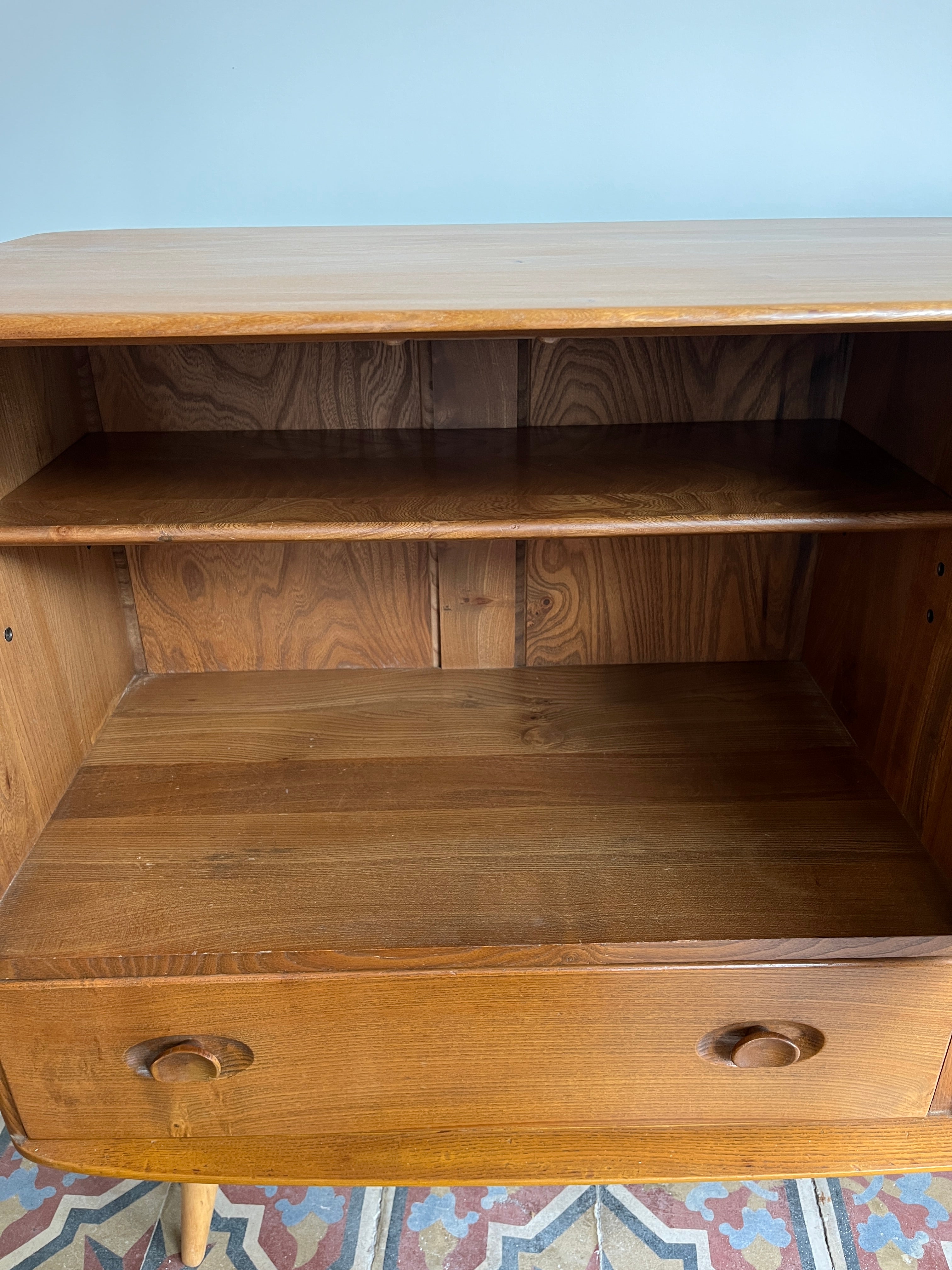 Lucian_Ercolani_Elm_Sideboard_for_Ercol,_British_Mid_Century_Modern,_1950s