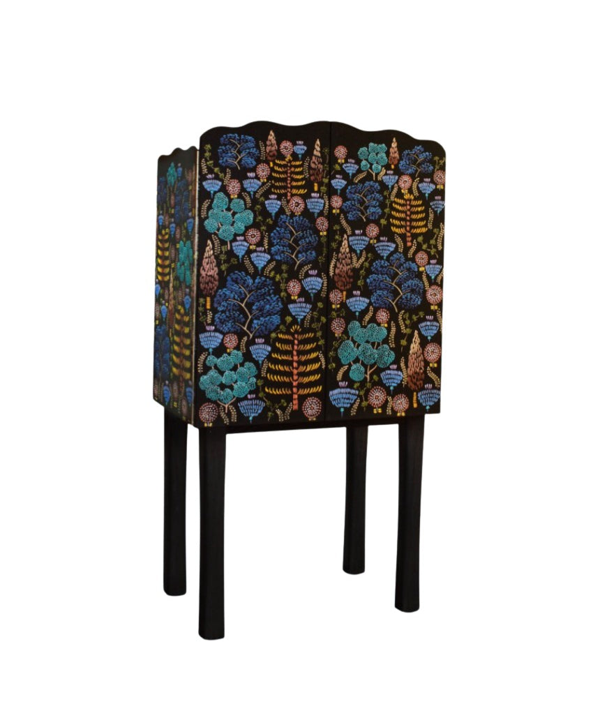 Wonderland_Cabinet_V_by_CoucouManou