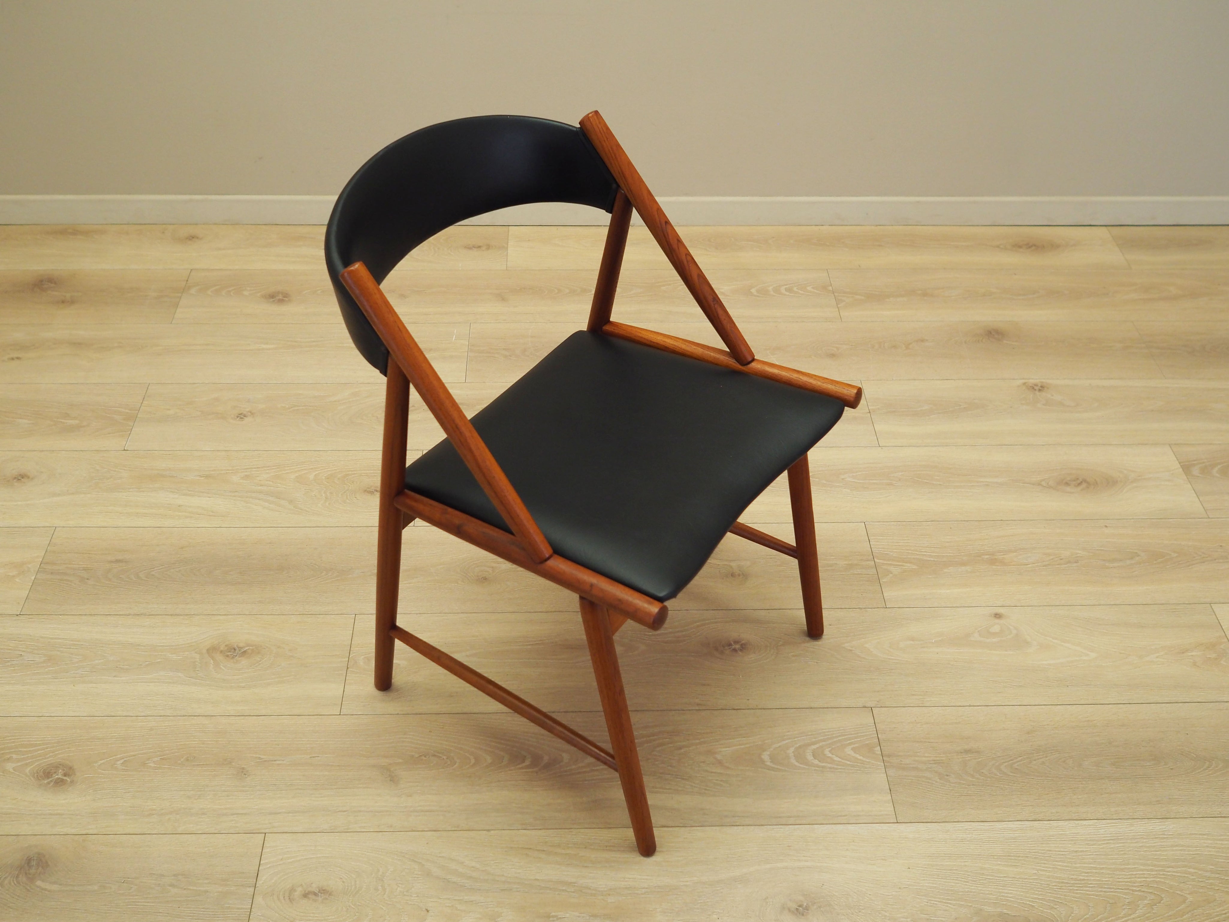 Wood_Chair,_Solid_Teak,_1970s,_Denmark