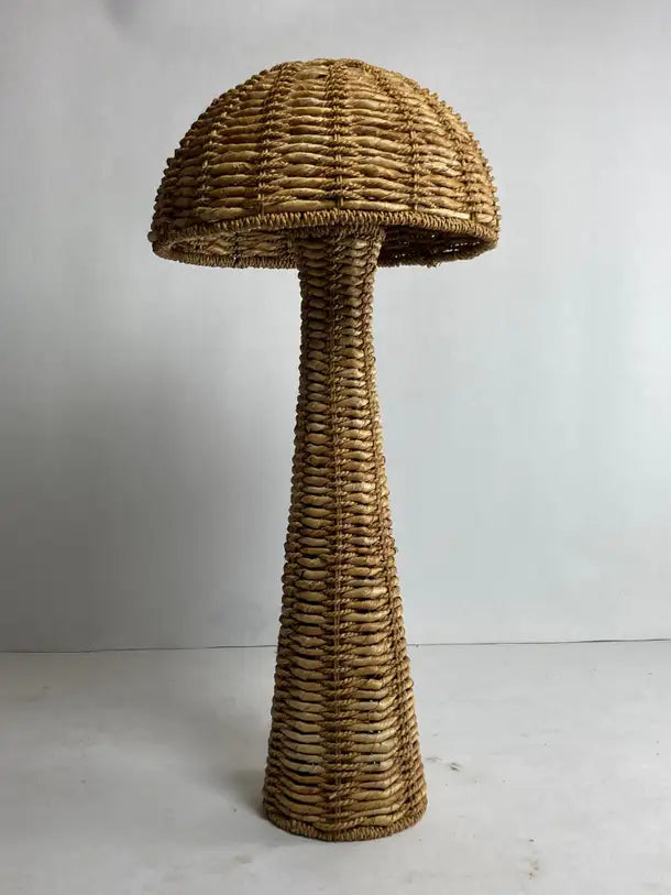 Woven_Banana_Leaf_Mushroom_Floor_Lamp,_1960s–1970s,_Europe