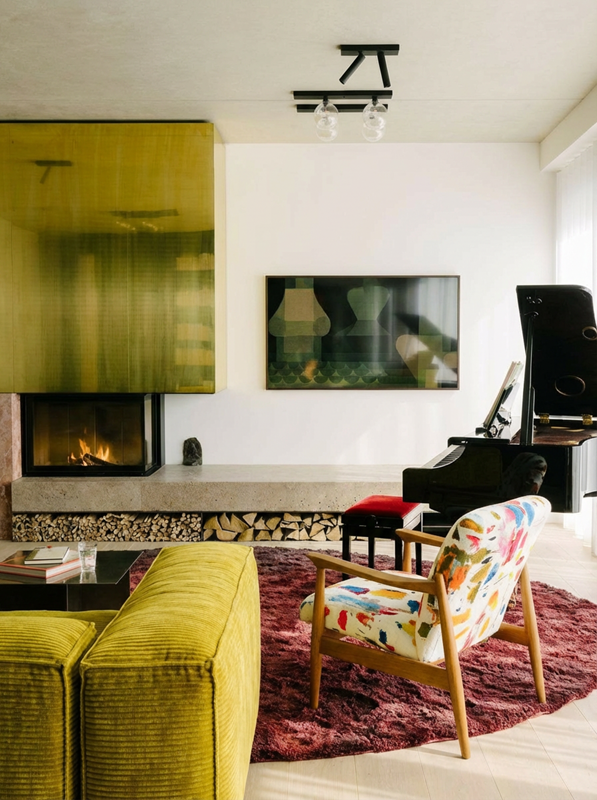 WR_armchair_with_colorful_patterns_1970s